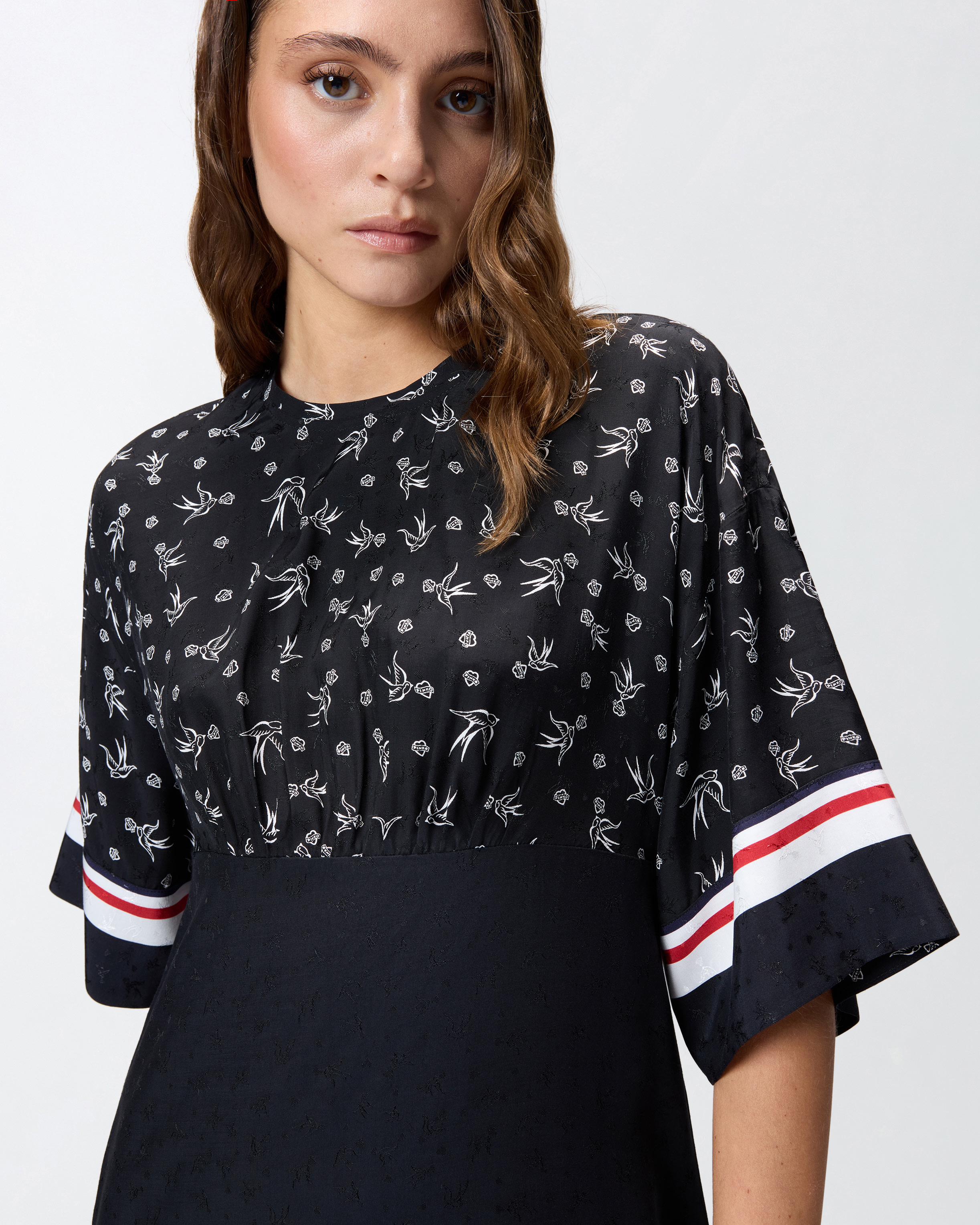 Robe imprimée en jacquard de viscose 3