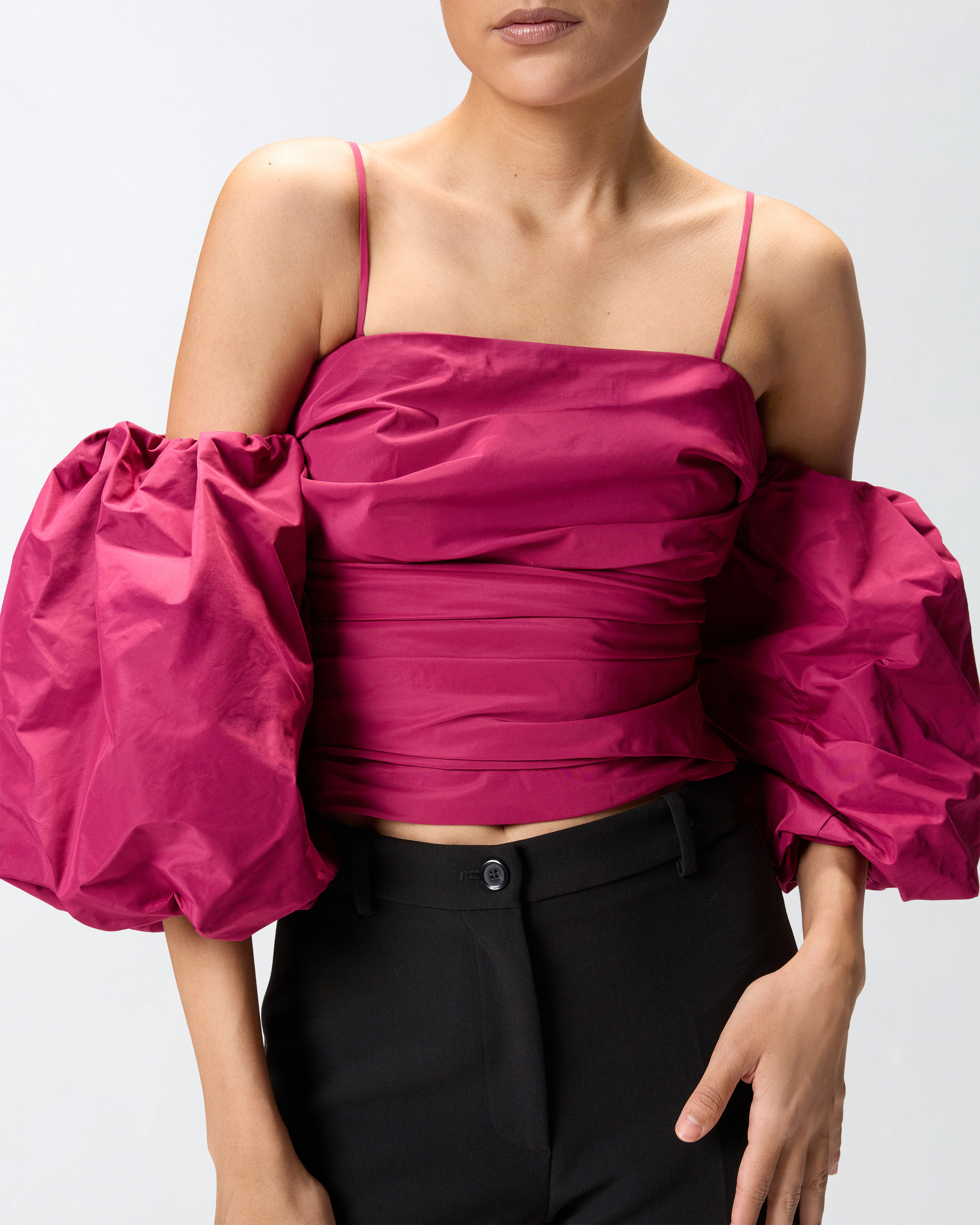 Top corto con mangas globo 3