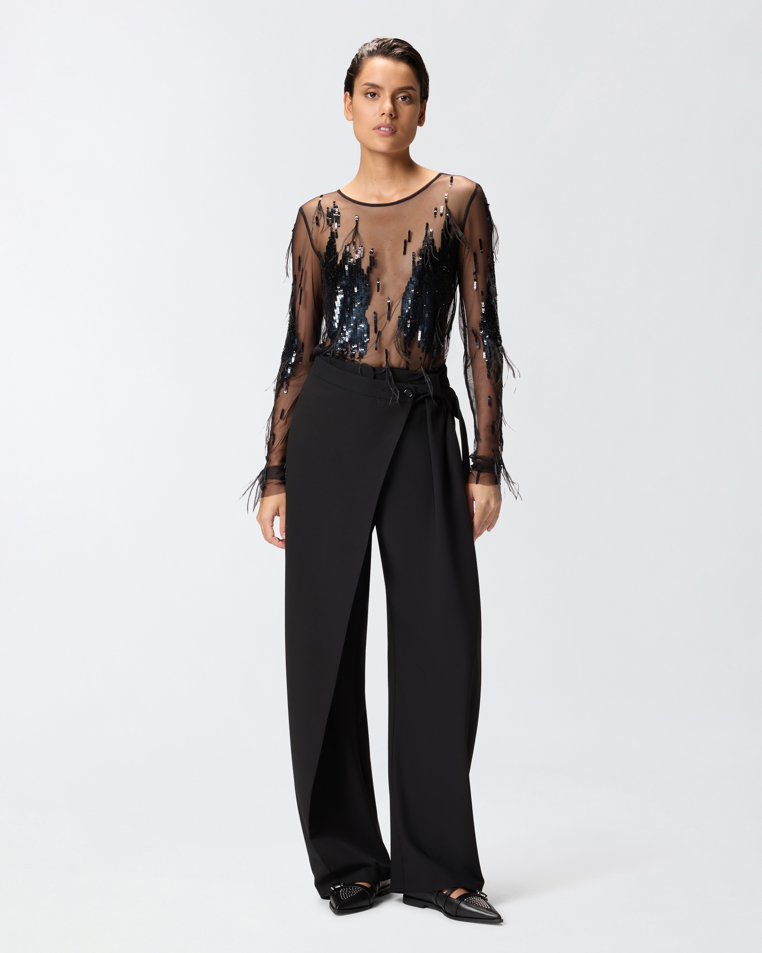 羽毛与亮片装饰透视针织衫 0