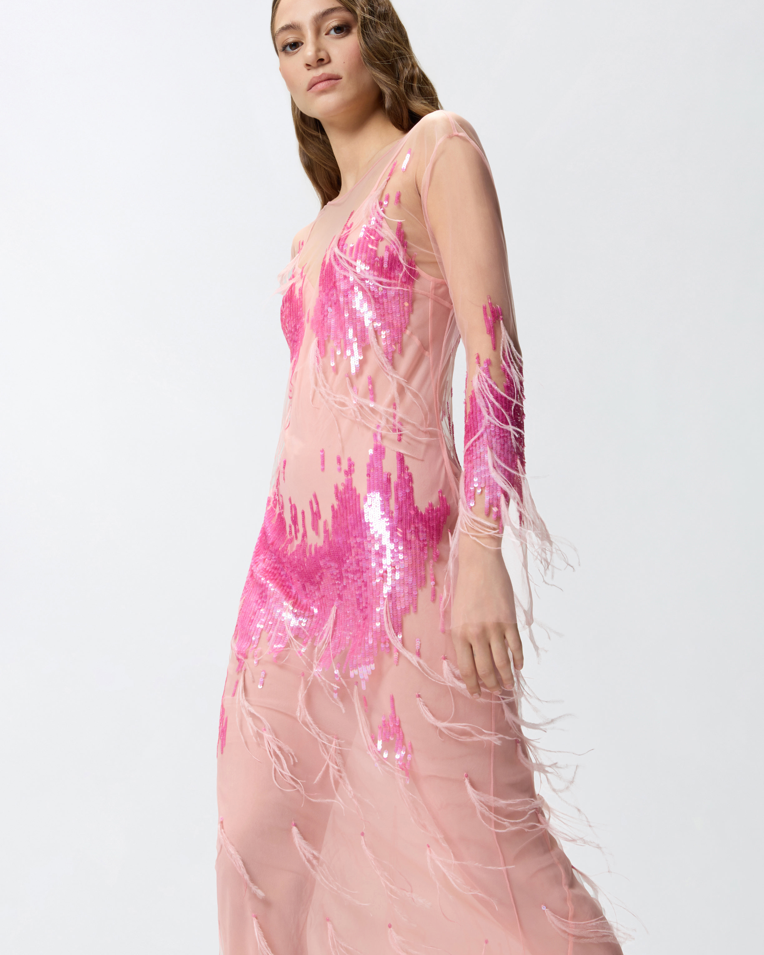 羽毛与亮片装饰连衣裙 3