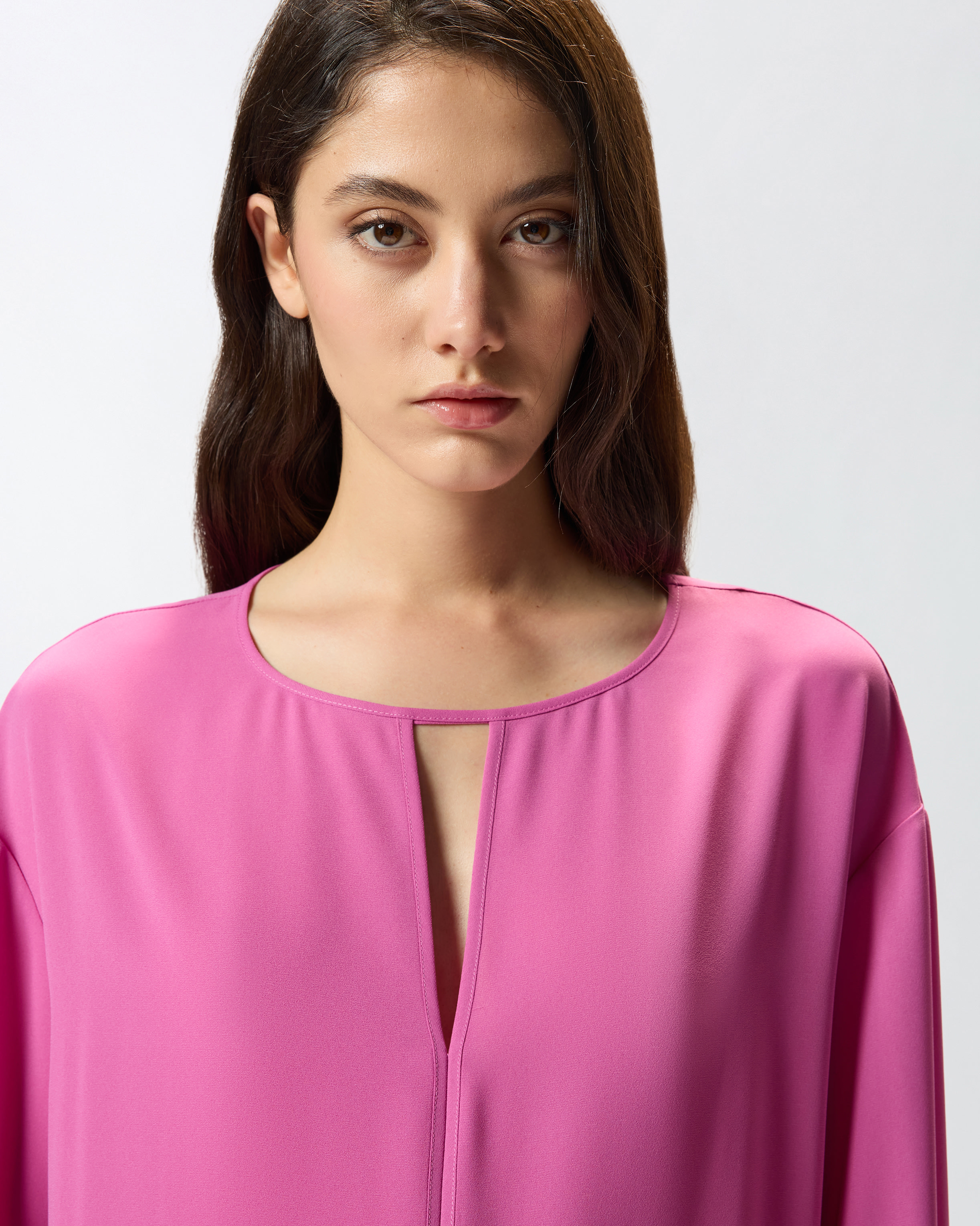 科技绉绸短款连衣裙 4