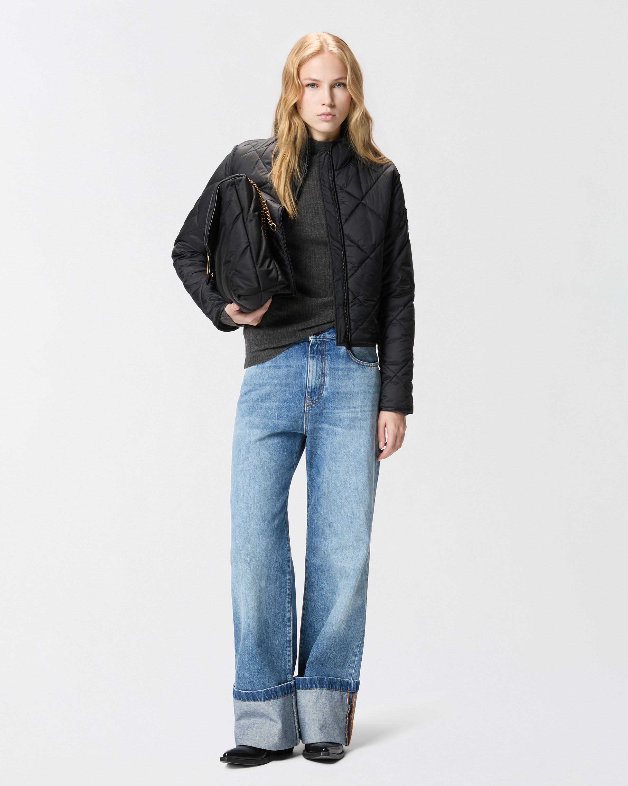 Стеганая куртка из высокотехнологичного полотна 1