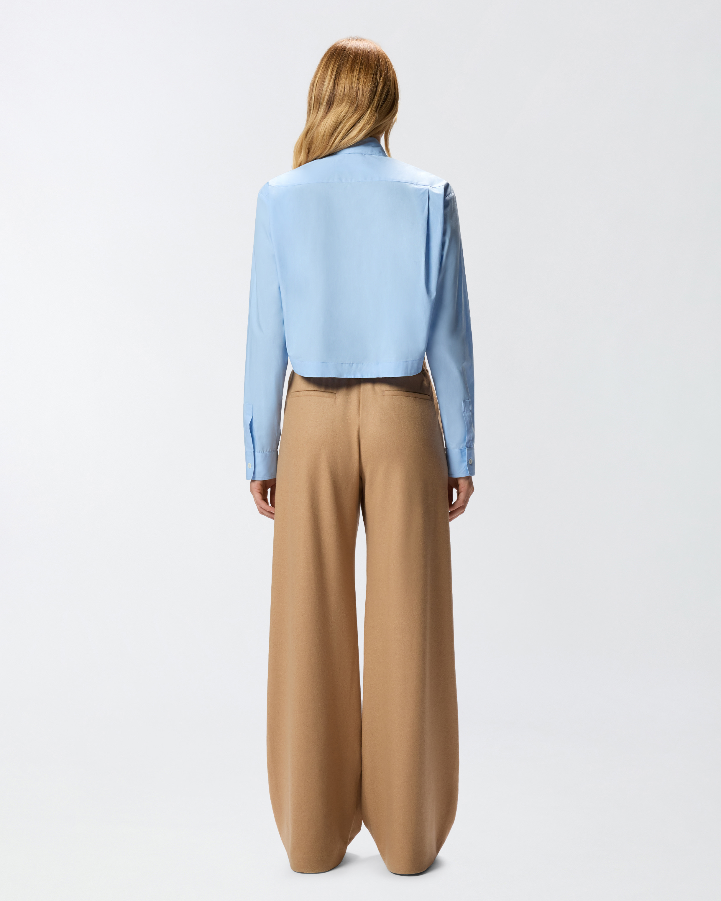 Cropped-Bluse mit Schmuckapplikationen 2