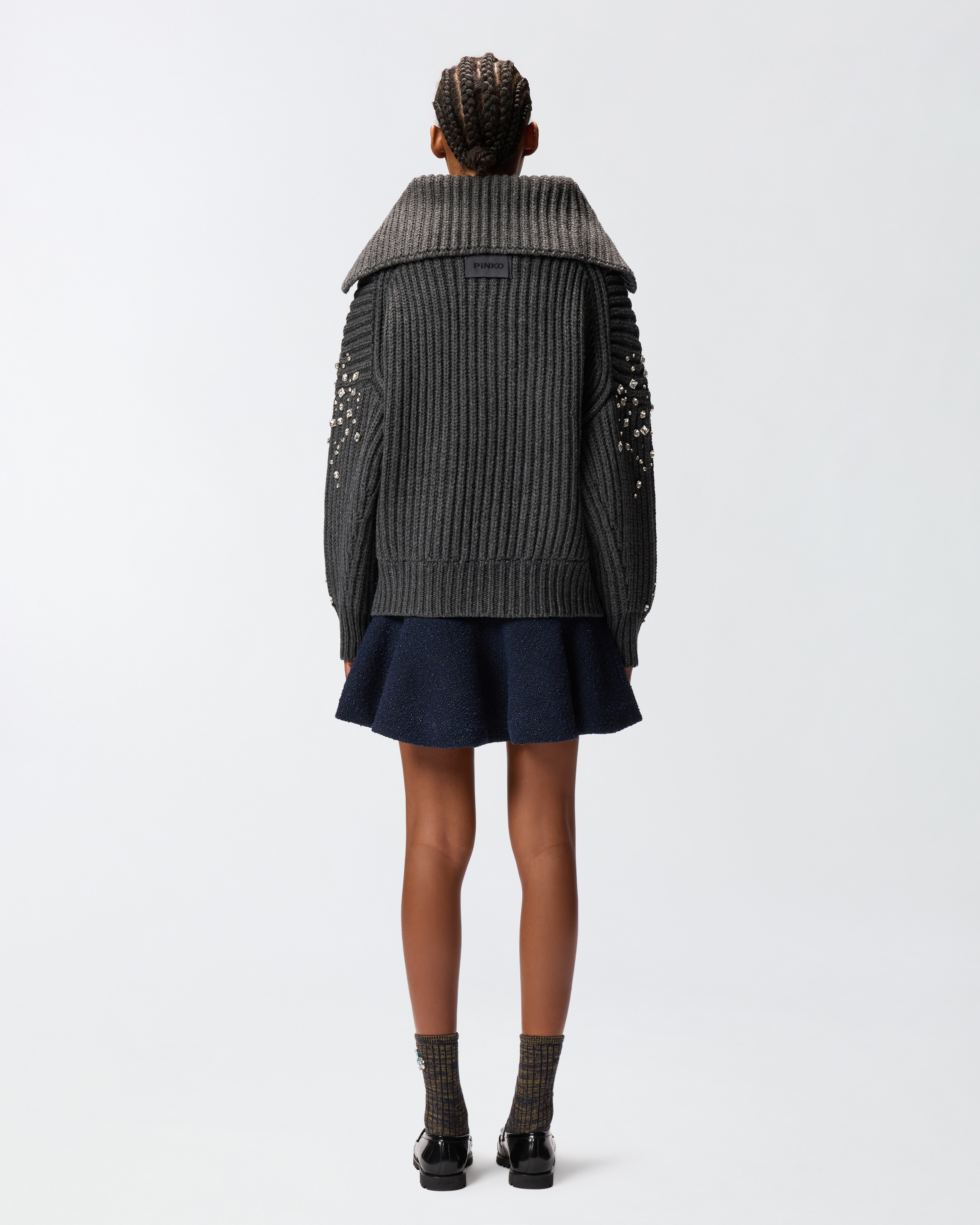 水钻装饰开衫式大衣 2