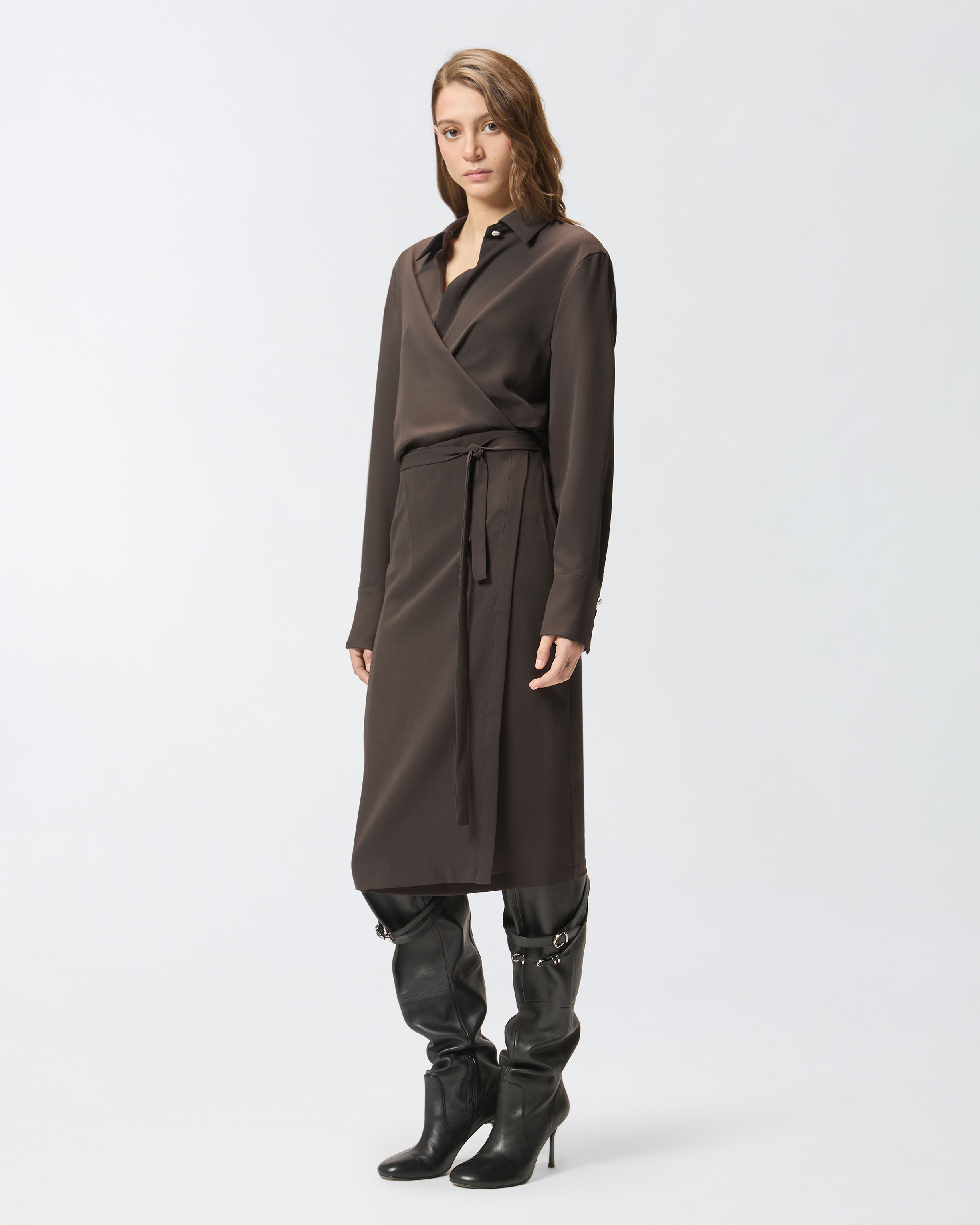 Robe chemise midi ceinturée 1