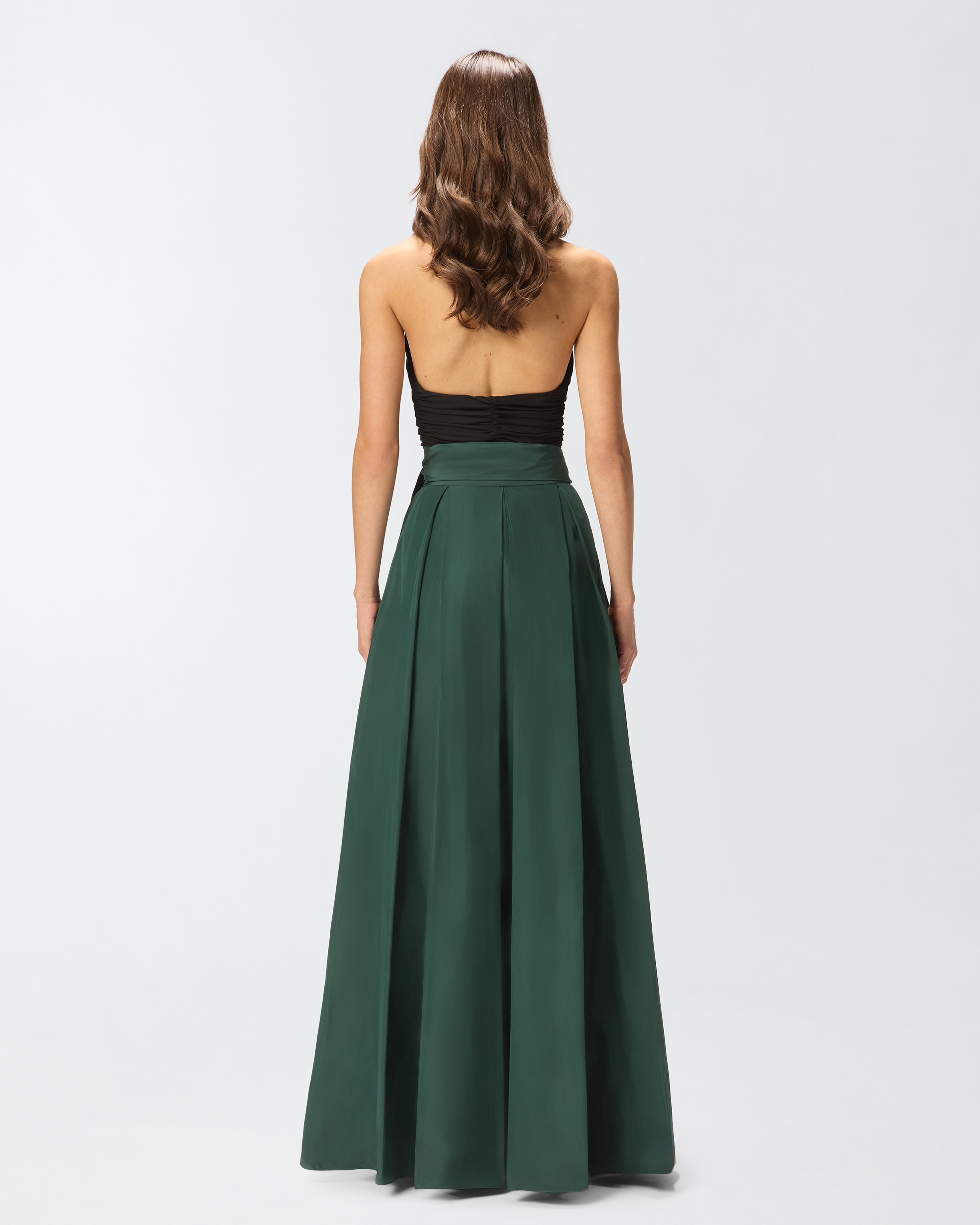 Long full skirt with belt 2