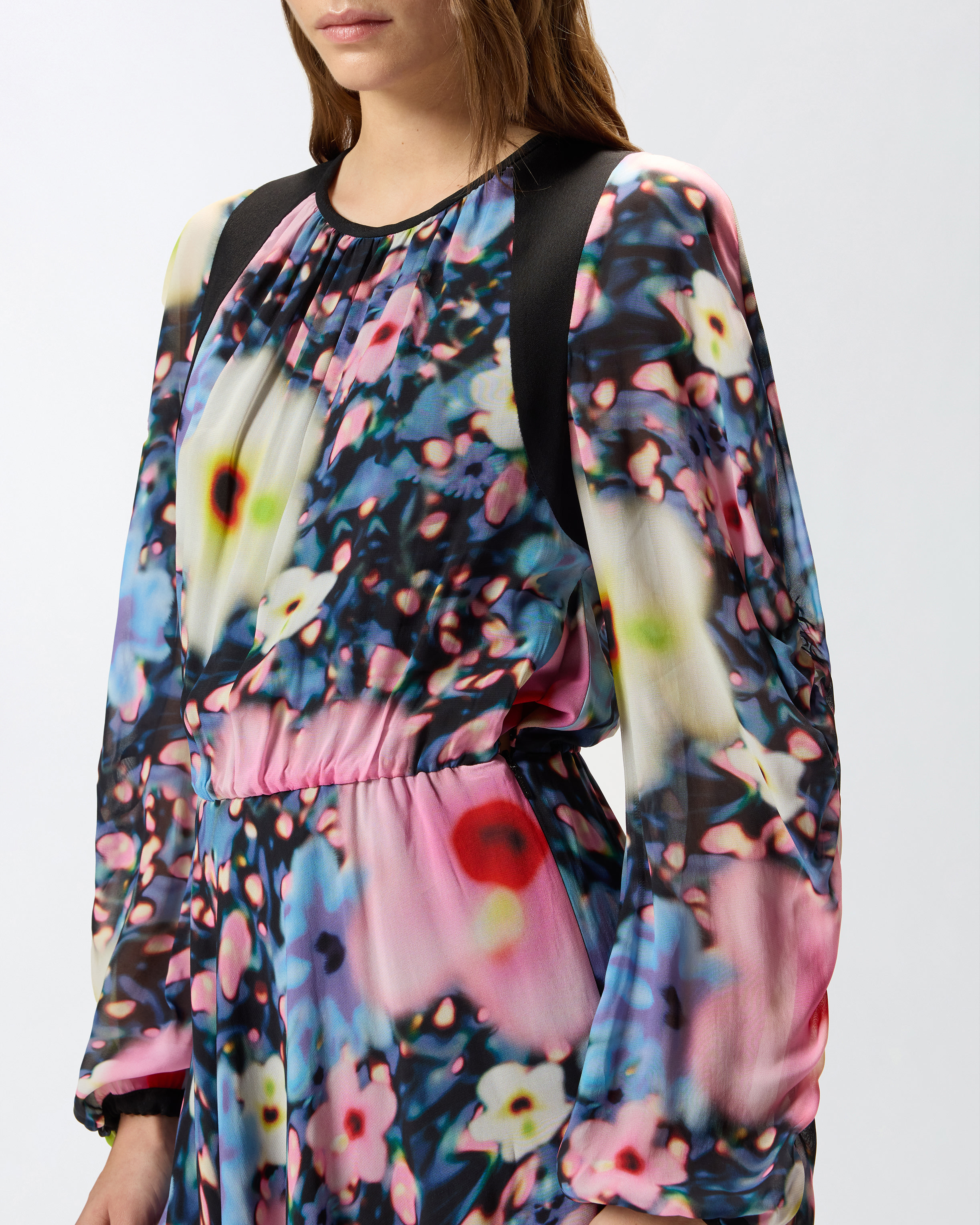 花卉乔其纱短款连衣裙 3