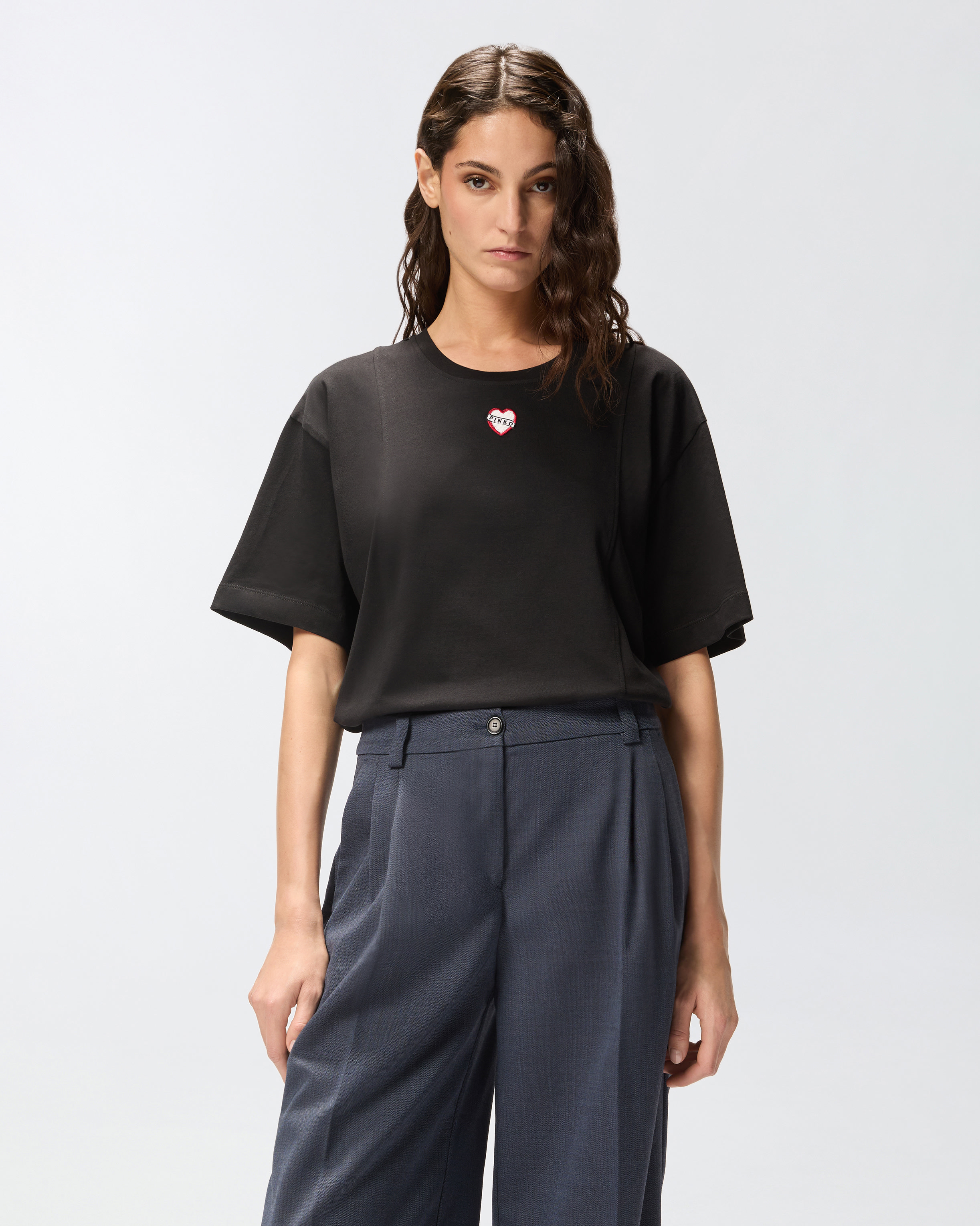 T-shirt with heart embroidery - Black - large | Pinko 