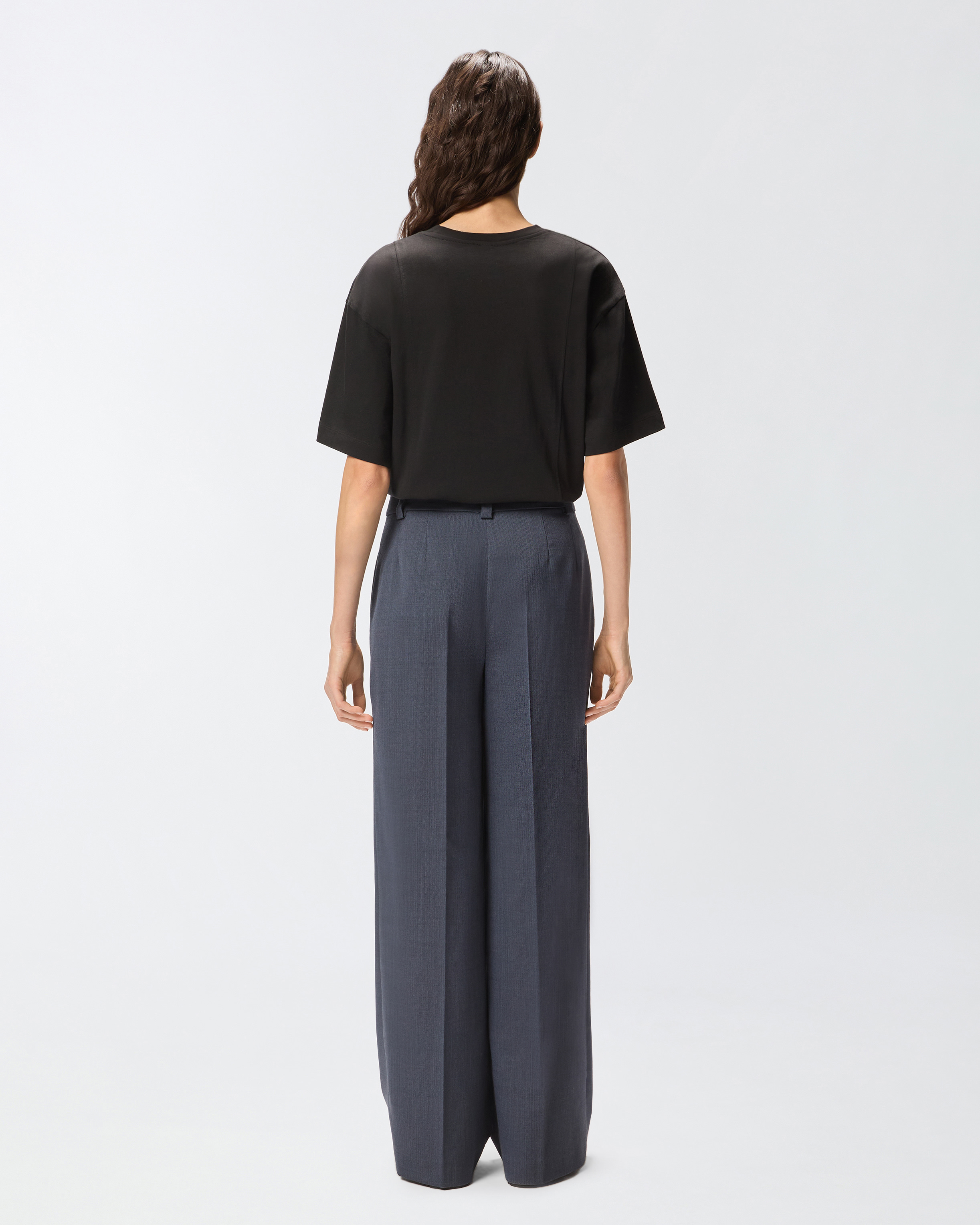 爱心刺绣 T 恤 2