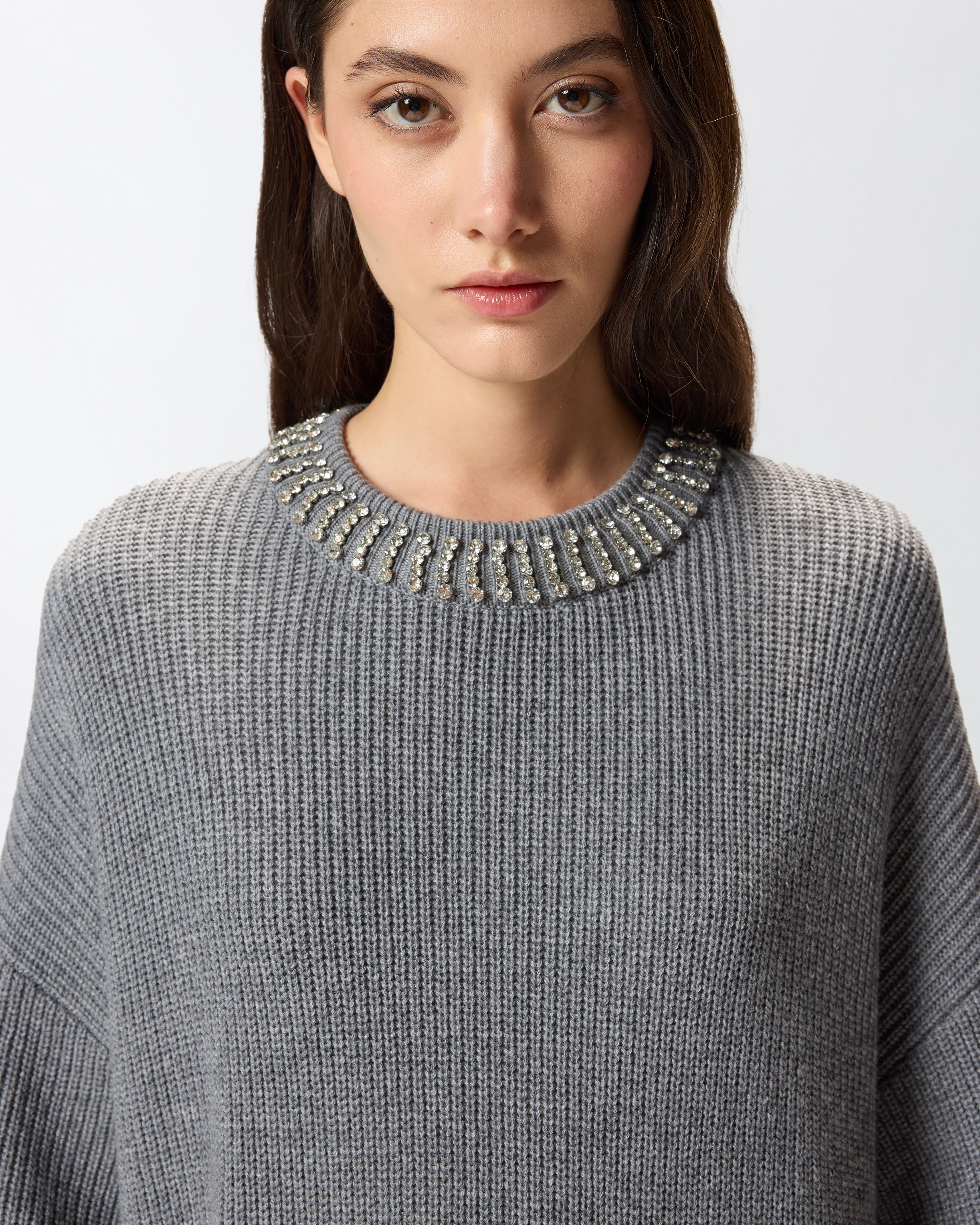 水钻衣领针织连衣裙 3