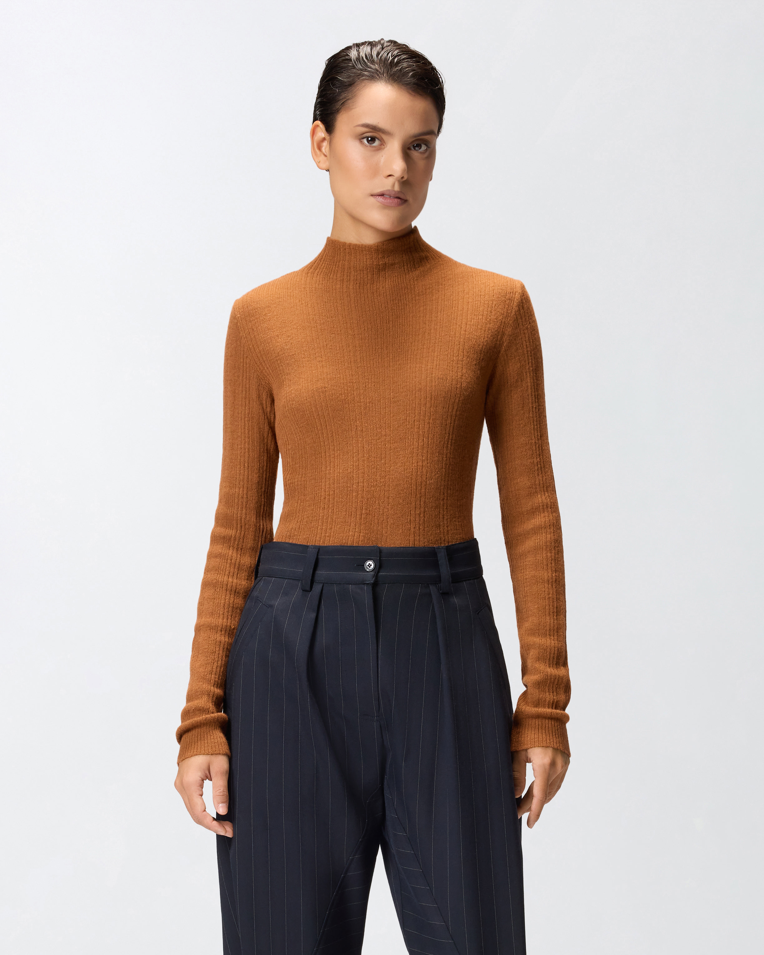 高领紧身针织衫 - 非洲大地 - large | Pinko 