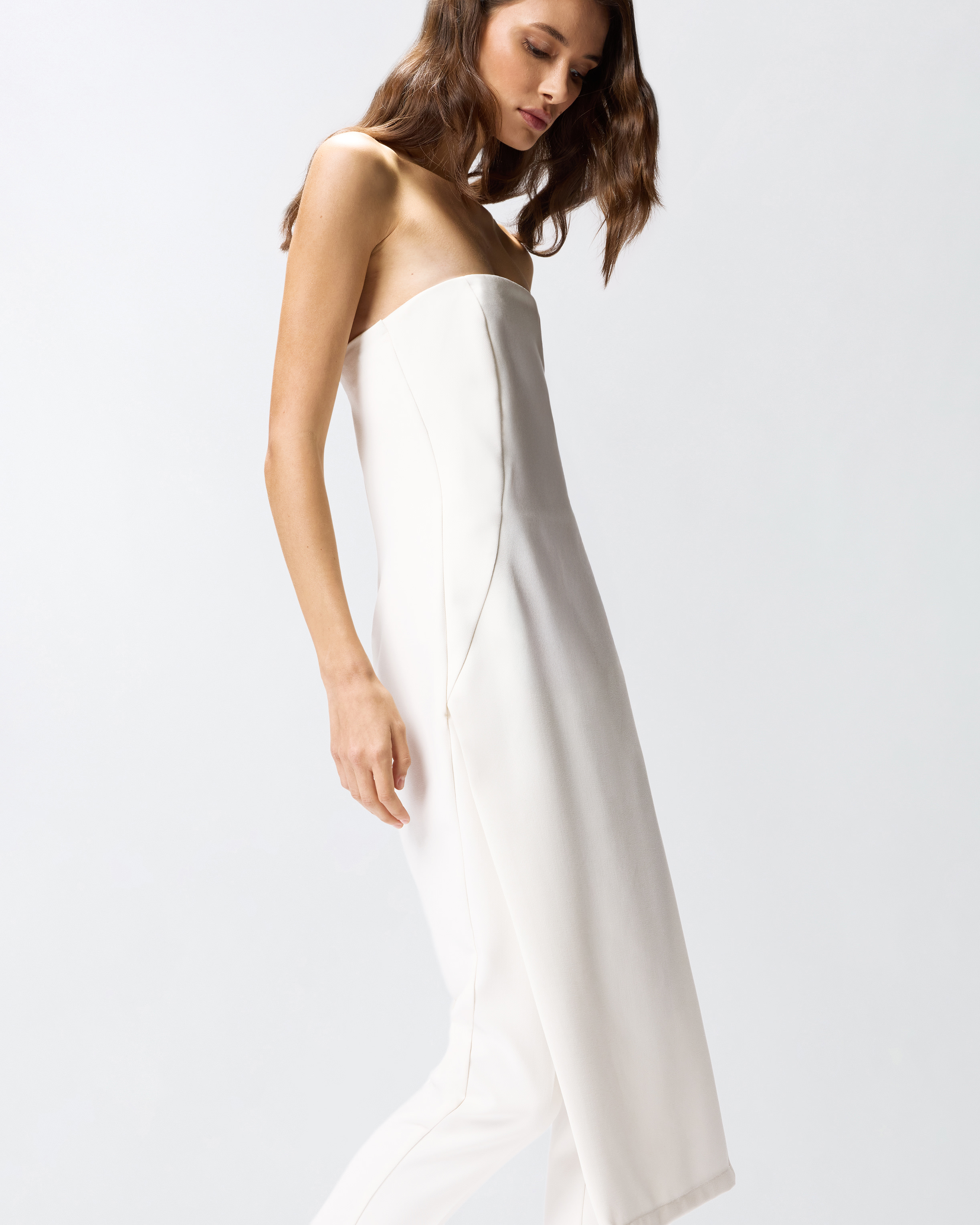 Длинный комбинезон с эффектом юбки спереди 3