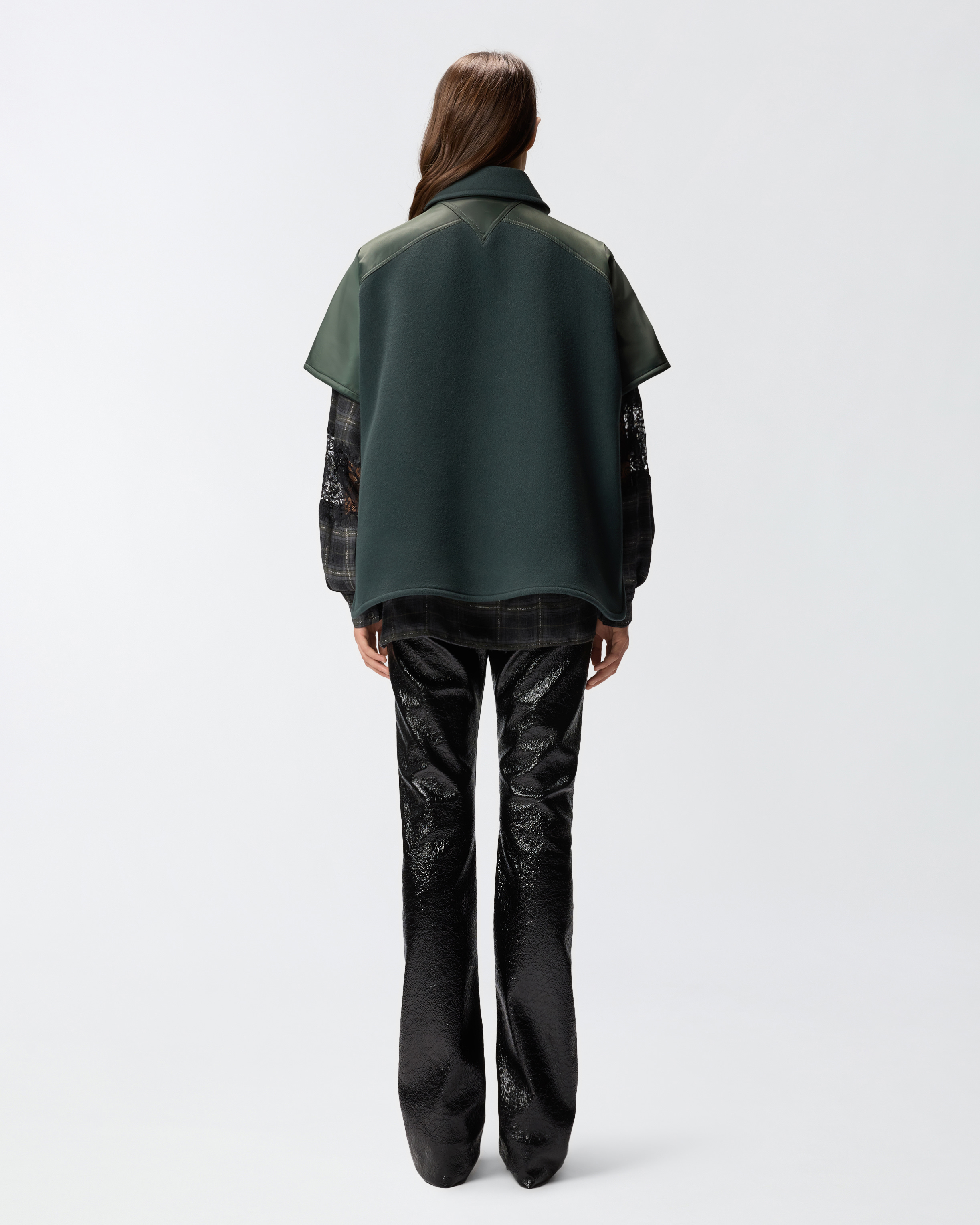 Кейп из драпа с высоким воротником 2