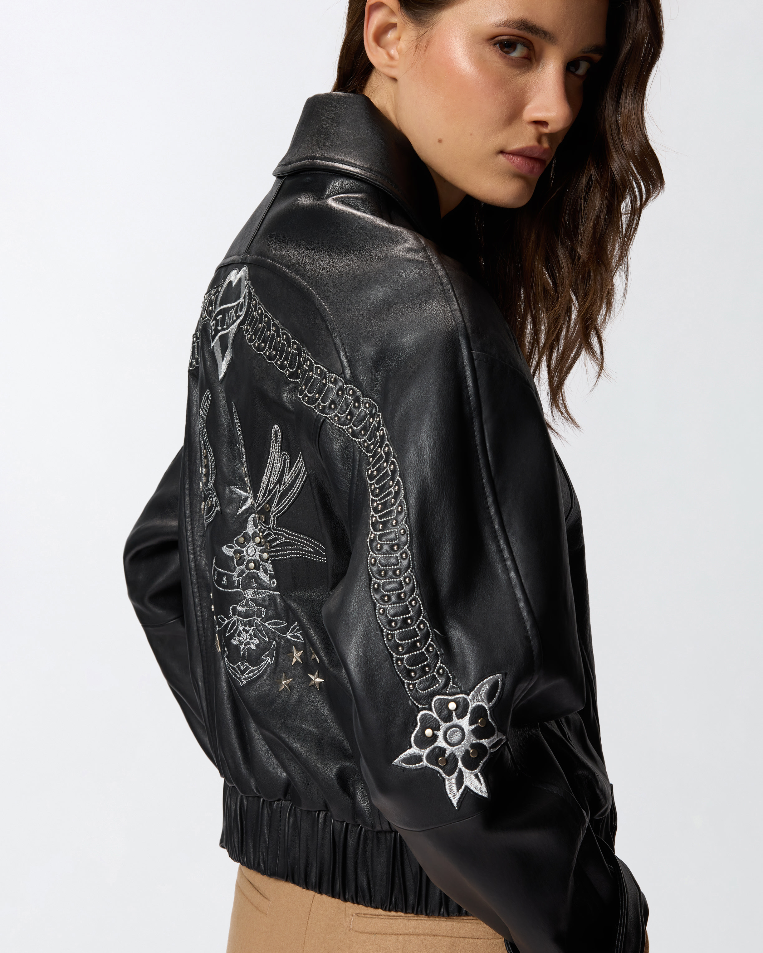 Bubble leather jacket with embroidery 3
