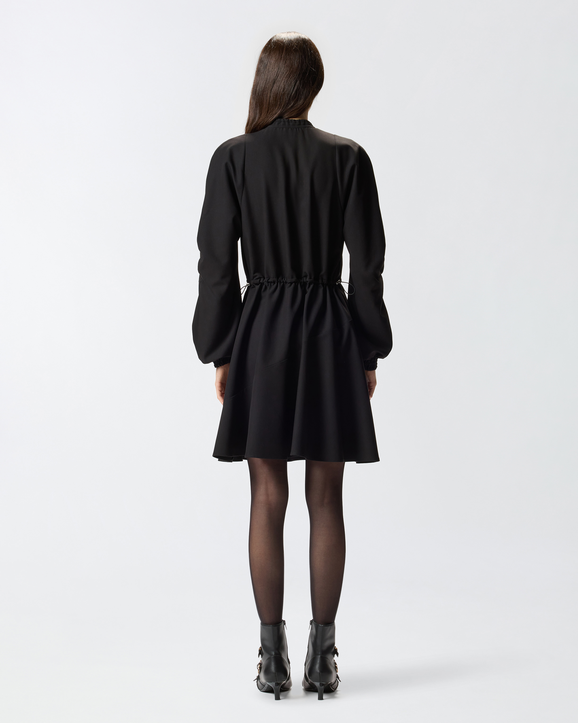 Pinko [商品名] → オンラインストアにてチェック