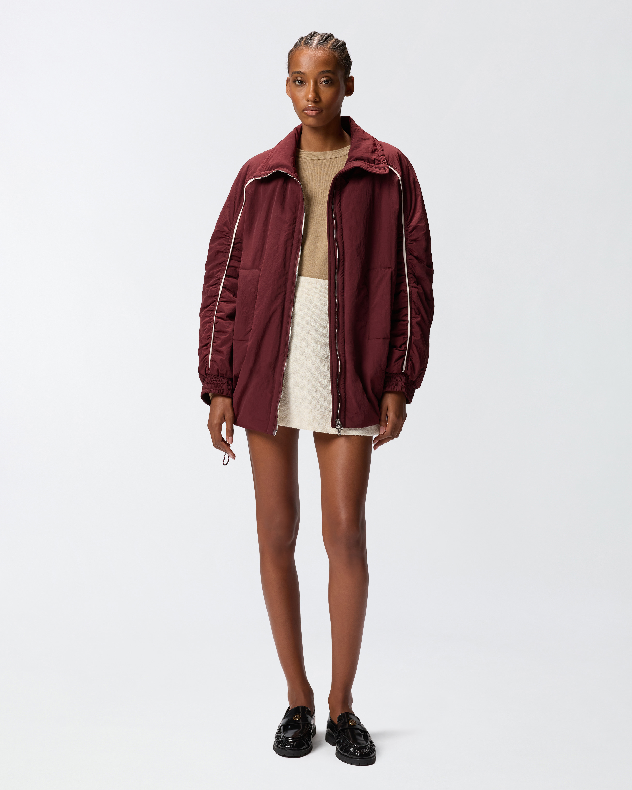 Cazadora holgada con bordes en contraste 1