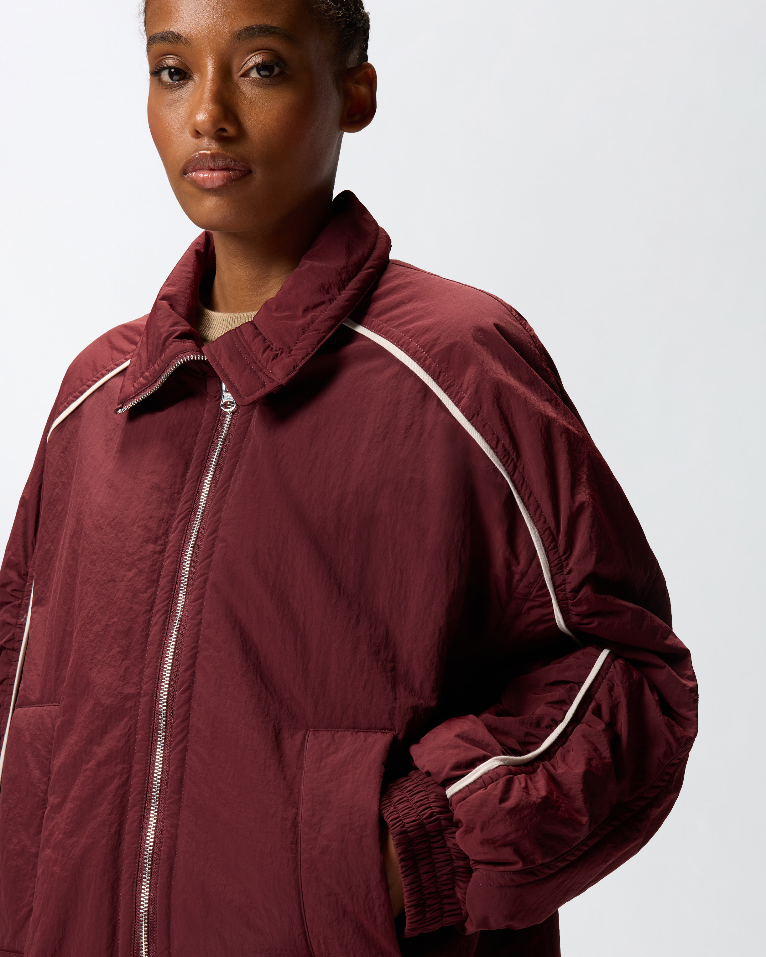 Cazadora holgada con bordes en contraste 3