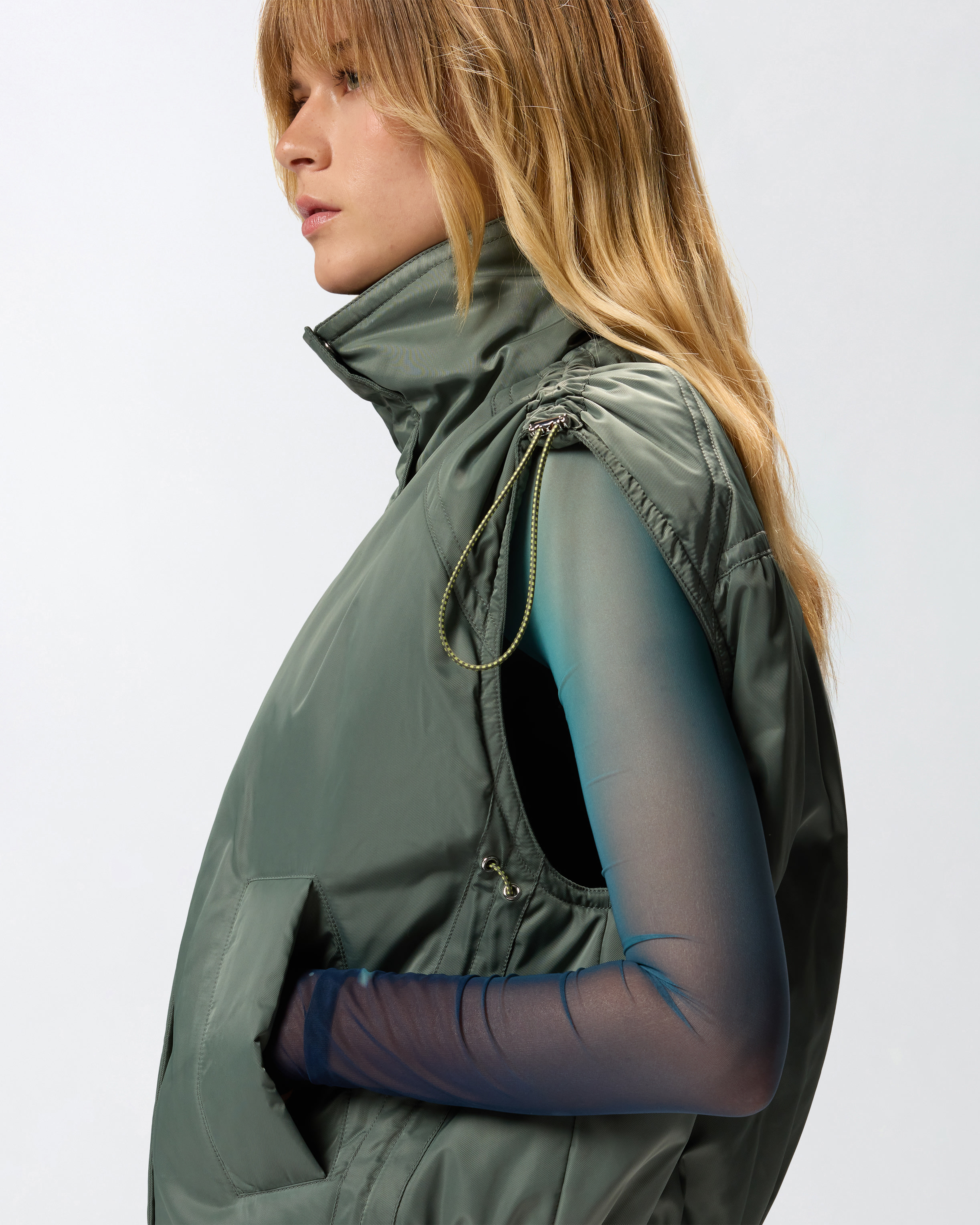Pinko Technical Fabric Down Vest In Green