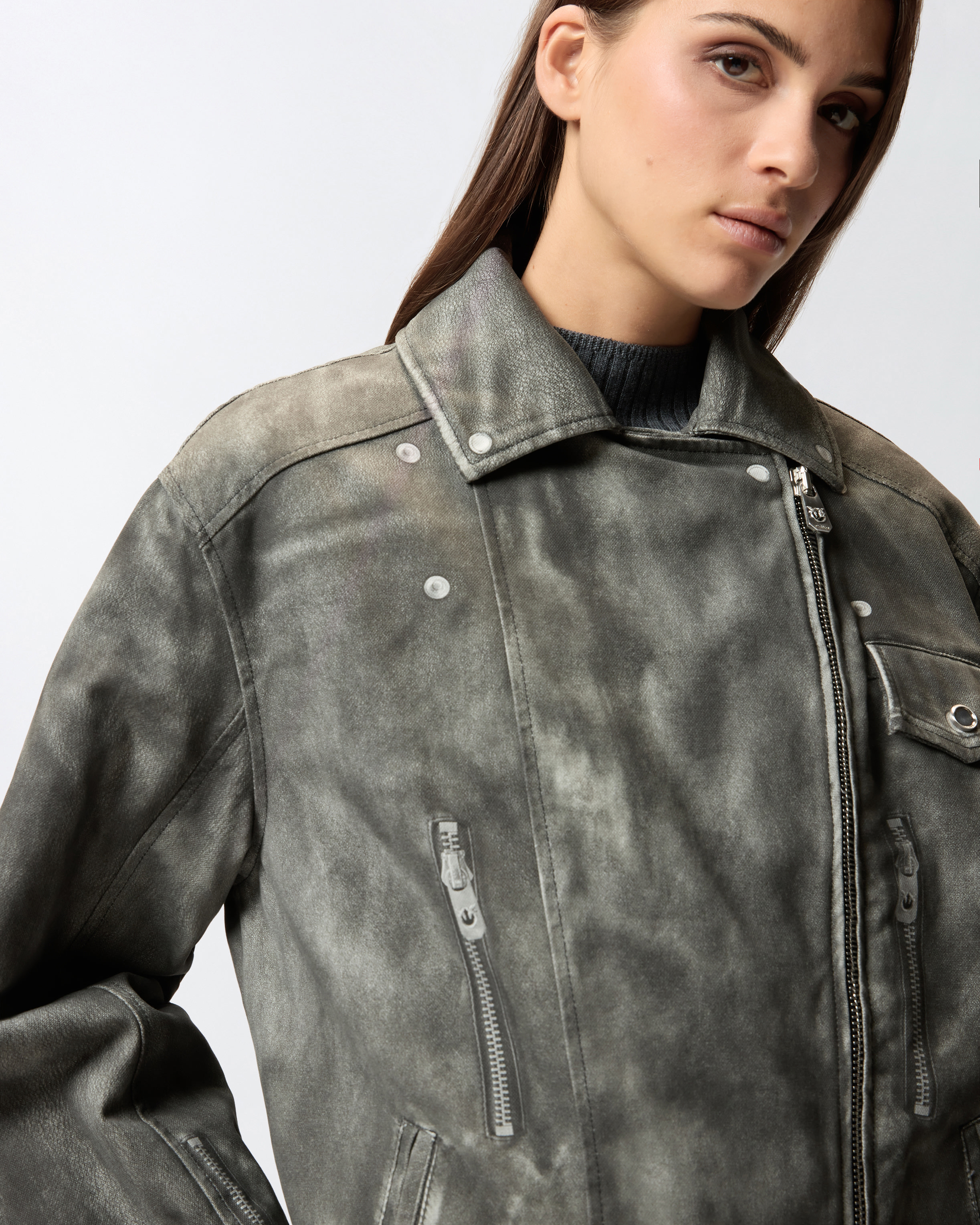 Jacket with leather-effect trompe-l'œil print 3