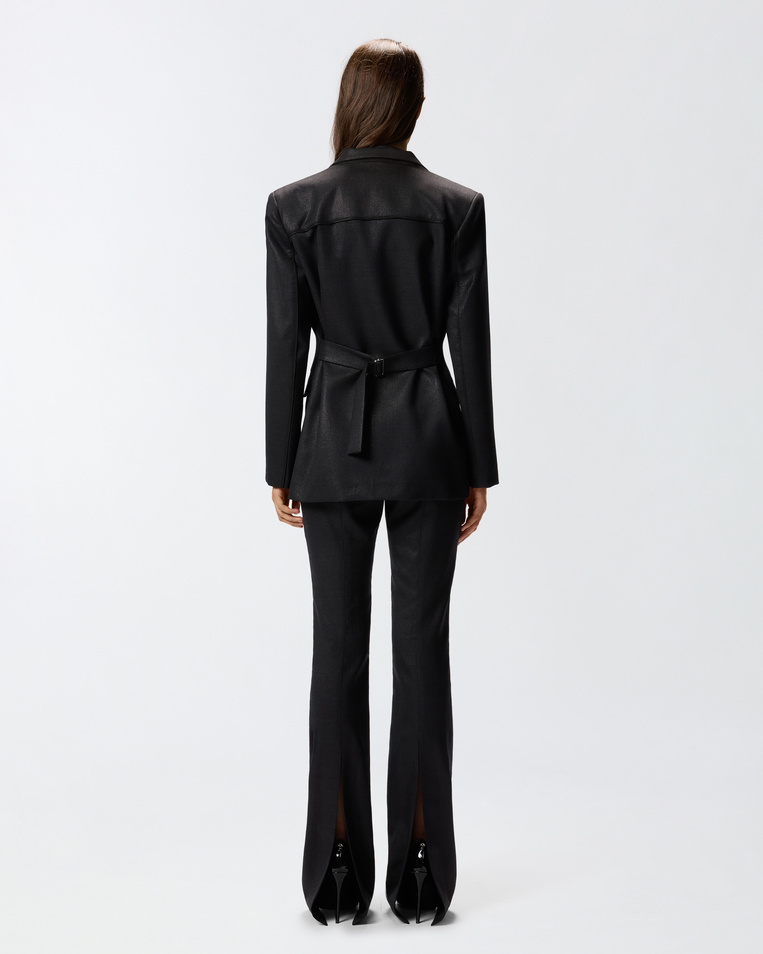 Blazer con raya diplomática y correa 2