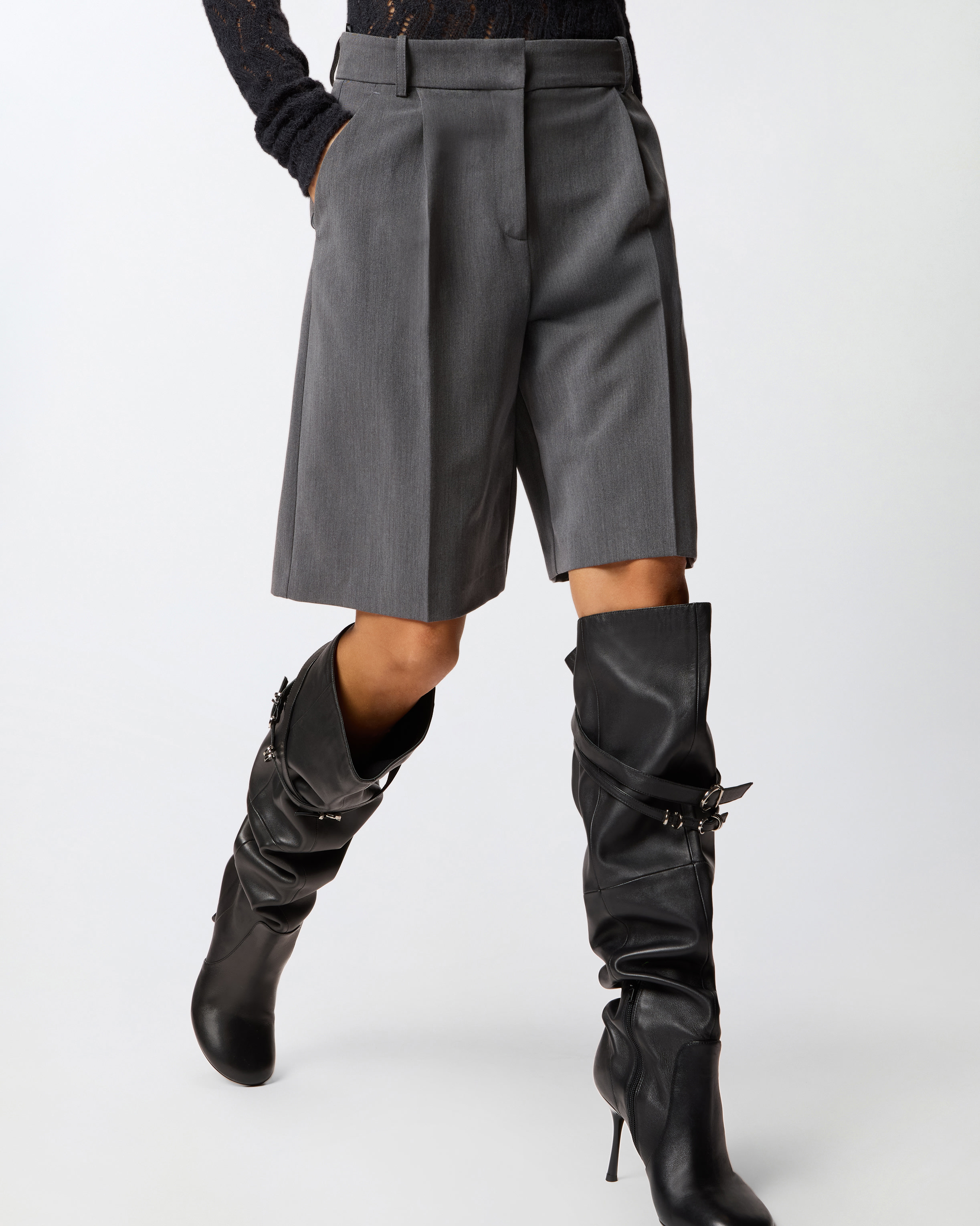 Grey Bermuda shorts in fresh wool with tailored pleats 1