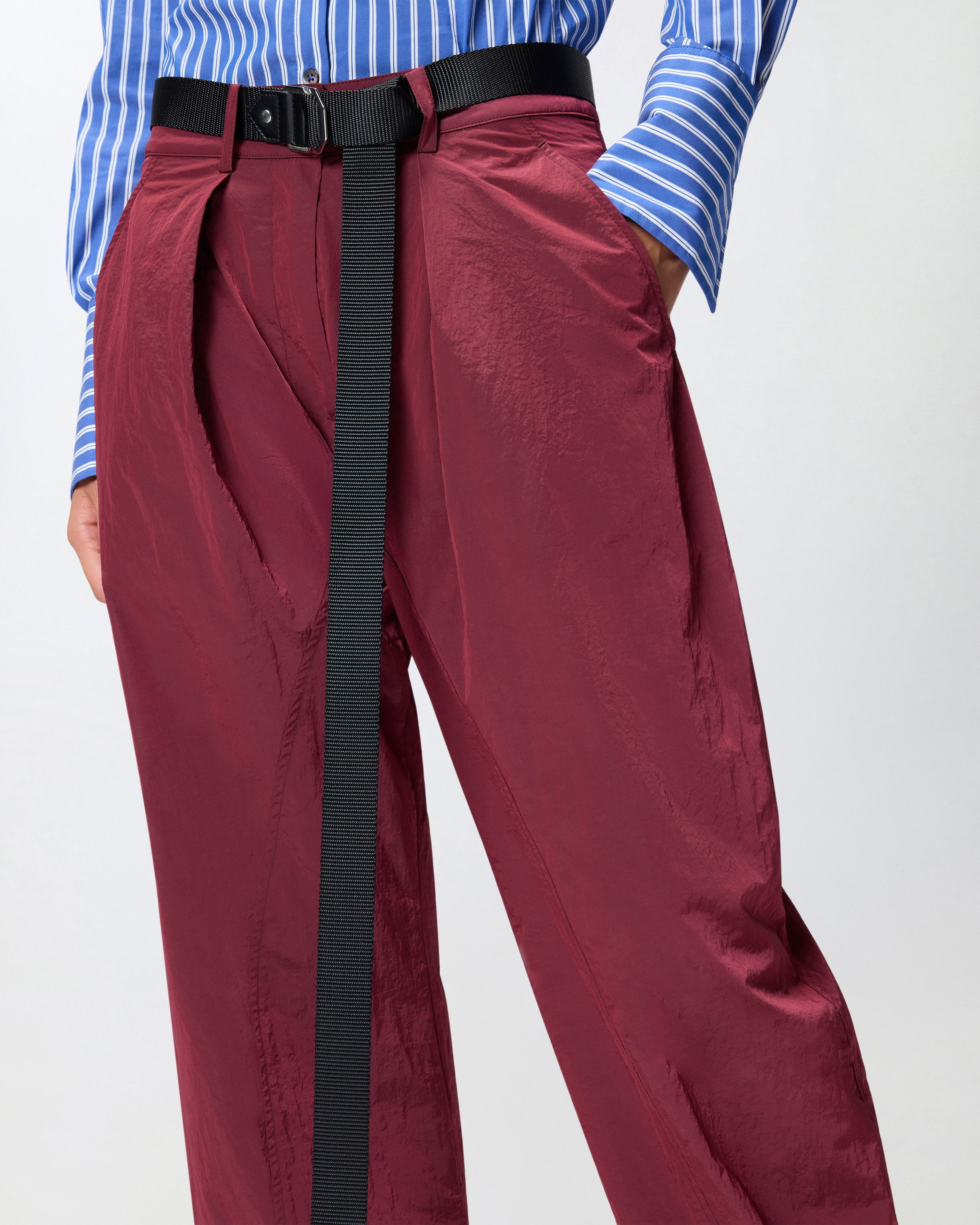 Loose-fit trousers with knotted belt 3