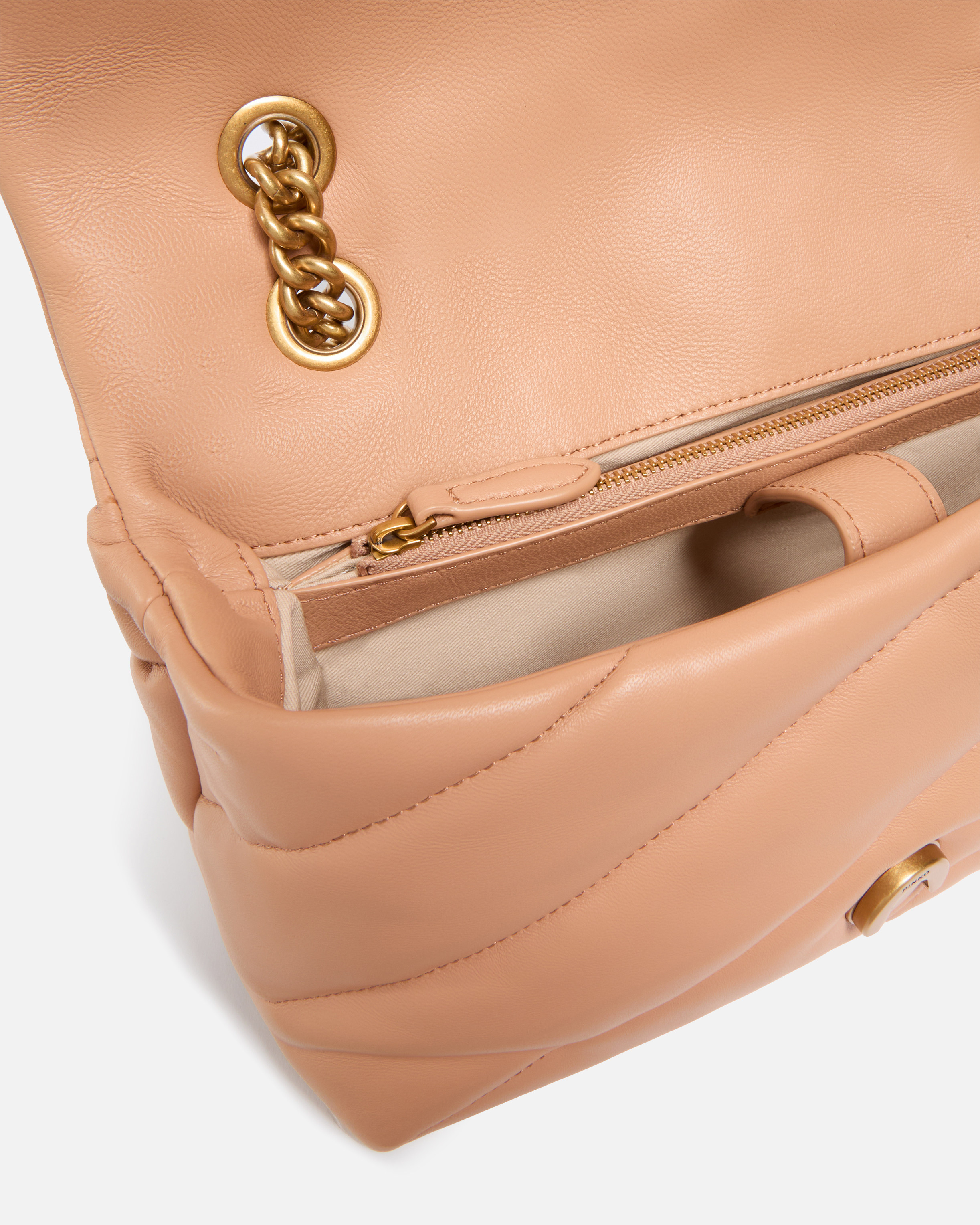 Classic Love Bag Puff Maxi Quilt 手袋 3