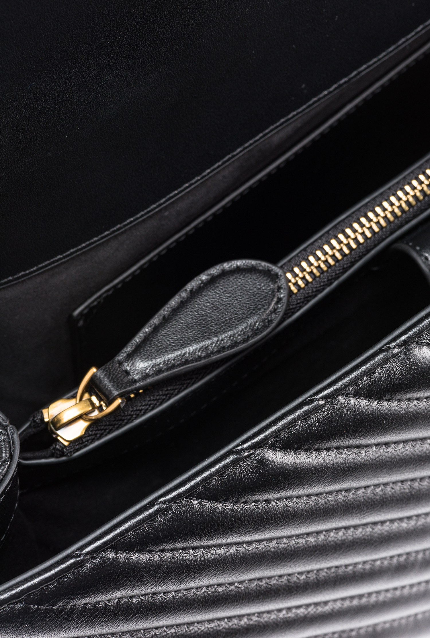 Pinko Big Lady Love Bag Puff Chevron In Black-antique Gold