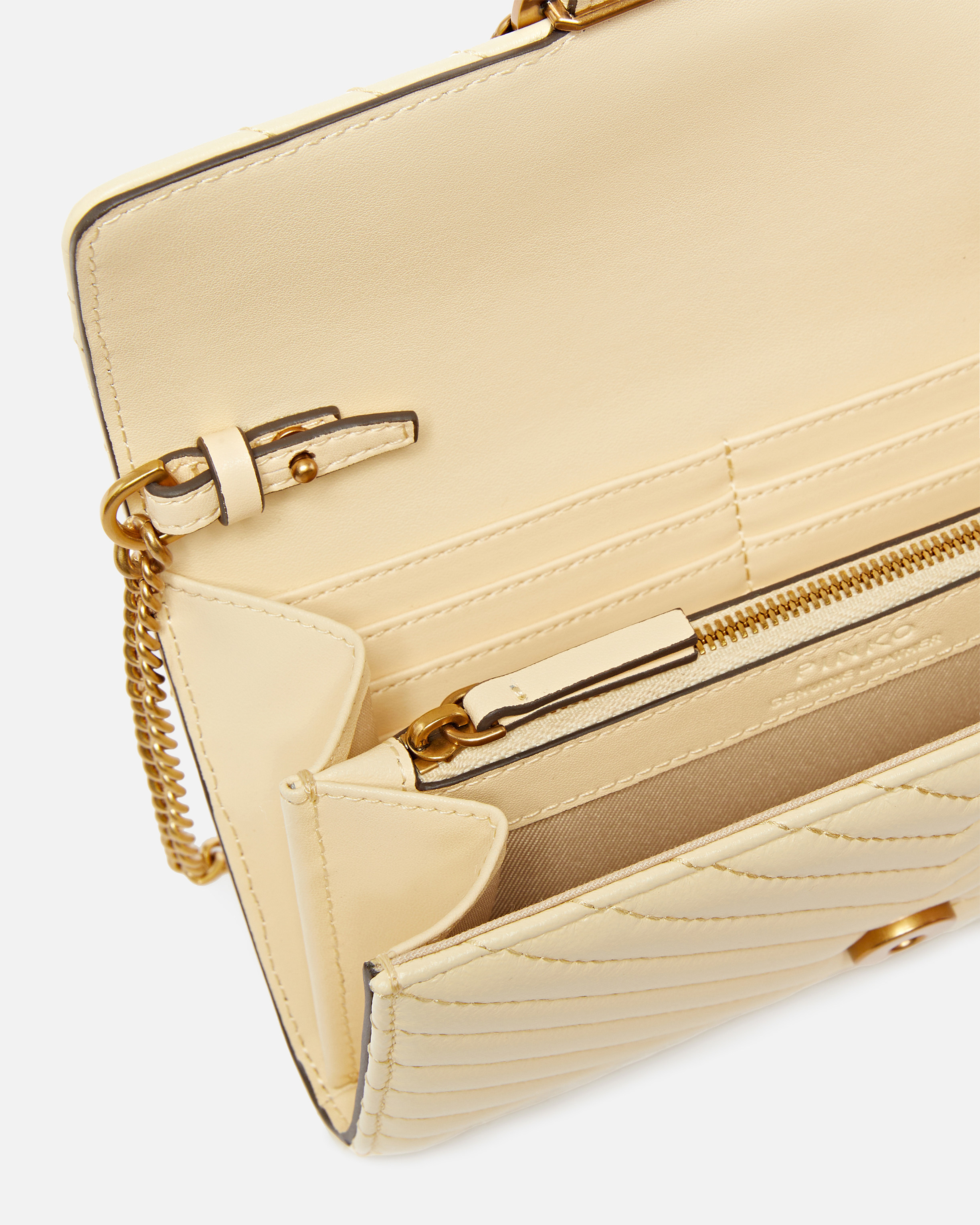 Кошелек Love Bag One Wallet Chevron 3