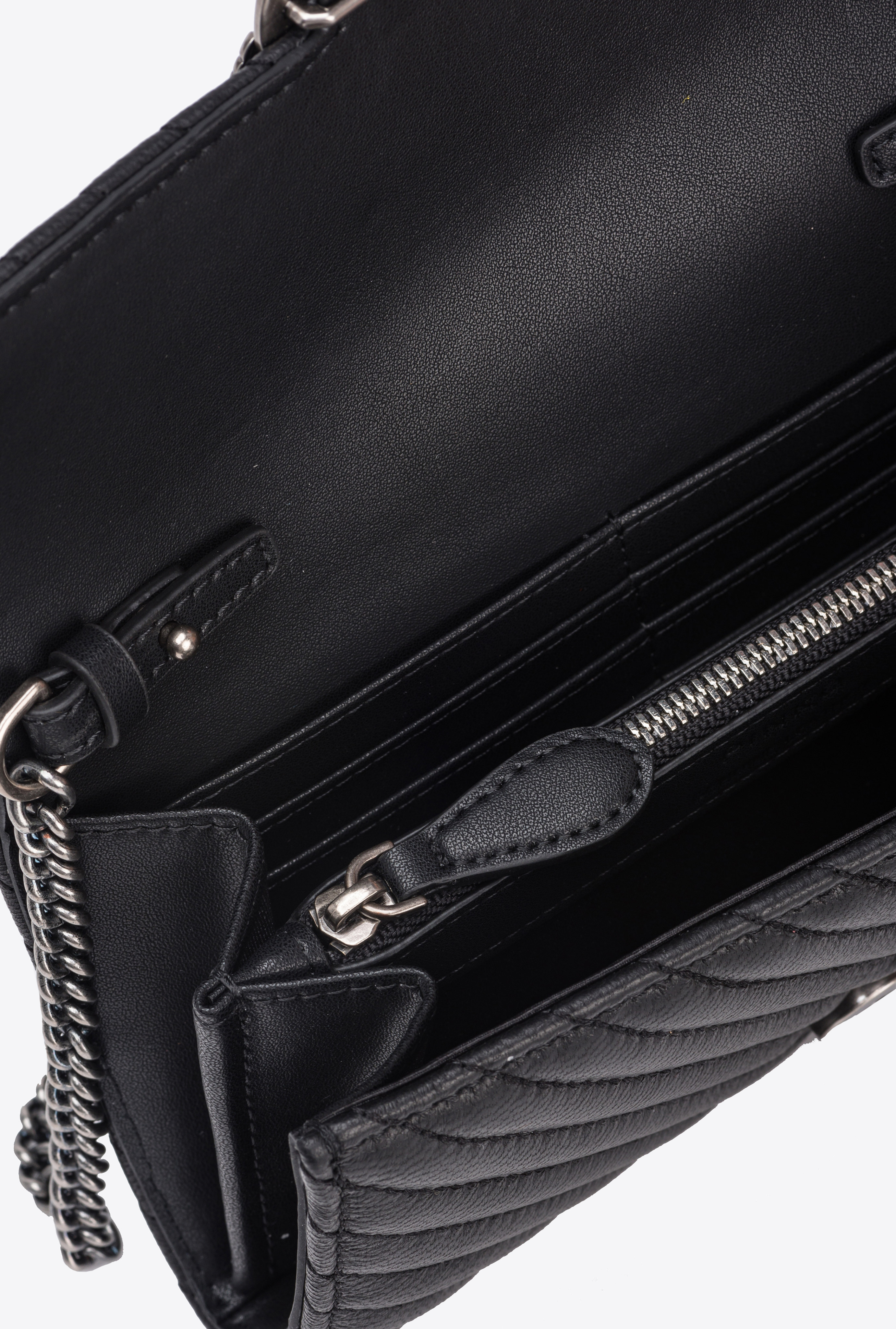 Pinko Portefeuille Love Bag One Wallet Chevron In Black-old Silver