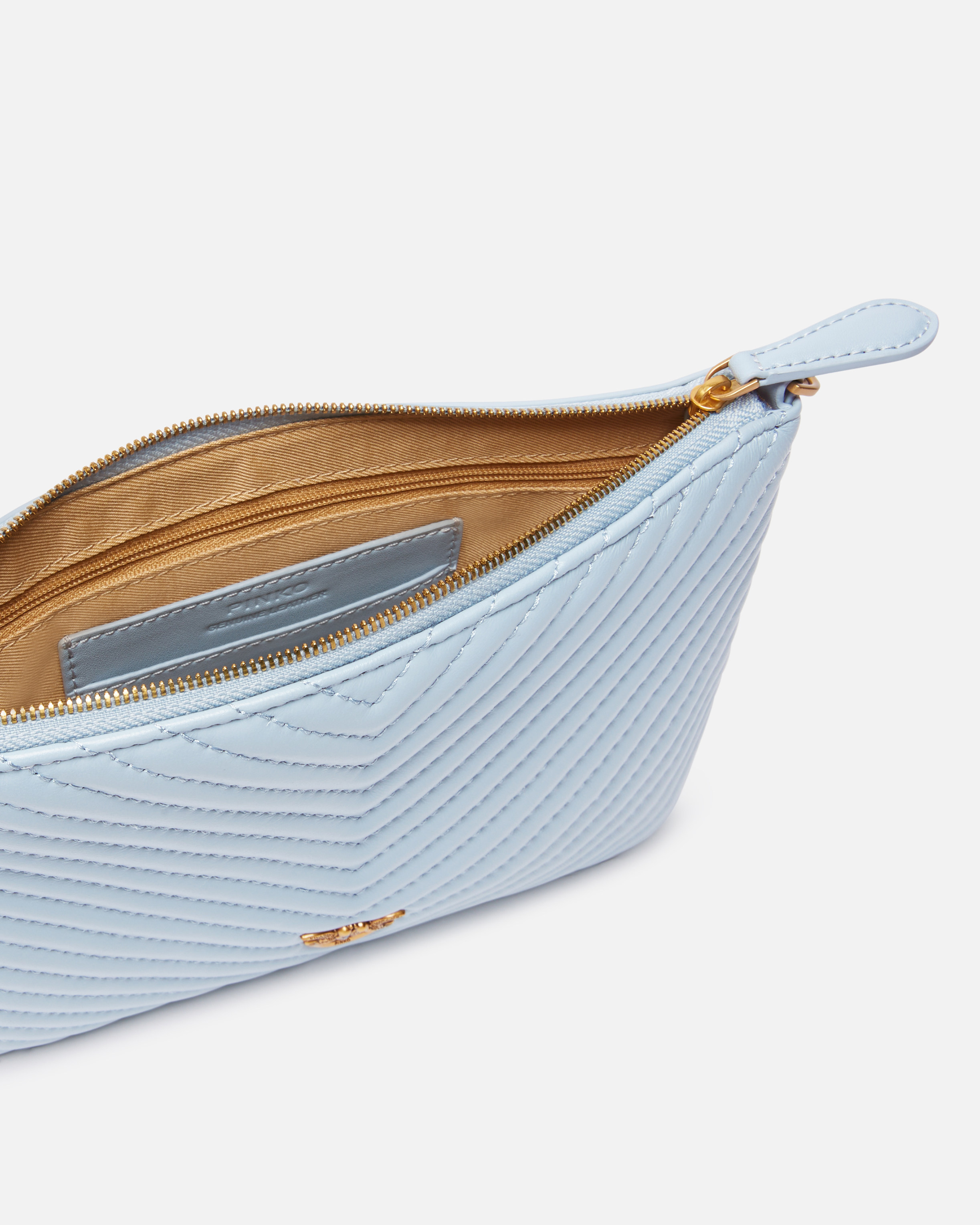 Маленькая стеганая сумка-конверт из кожи наппа 3