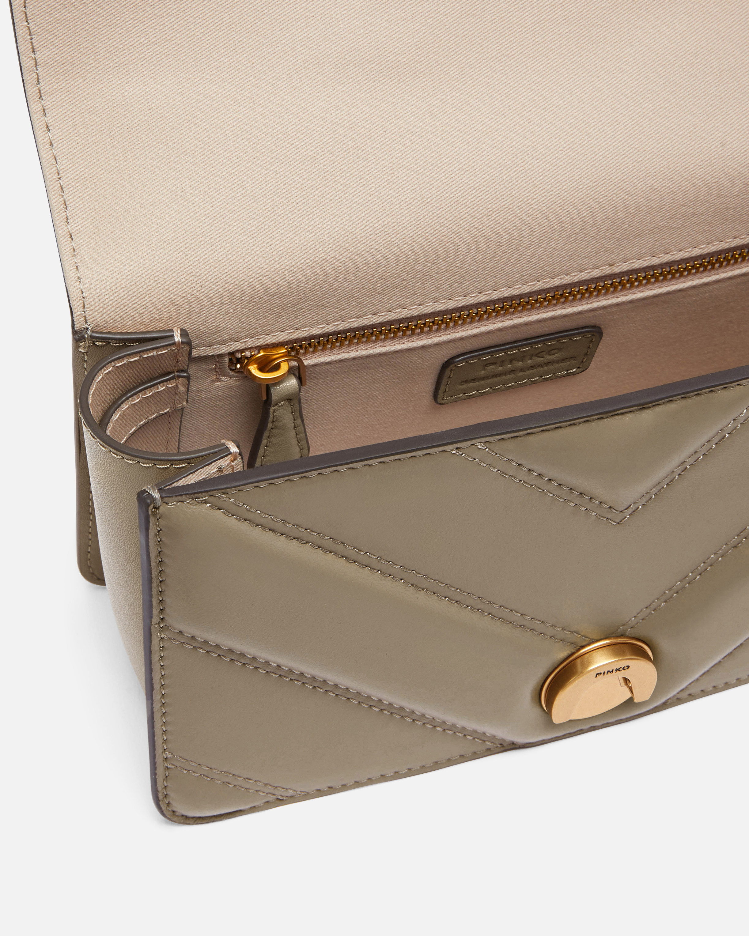 Маленькая сумка Love Bag One из кожи 3