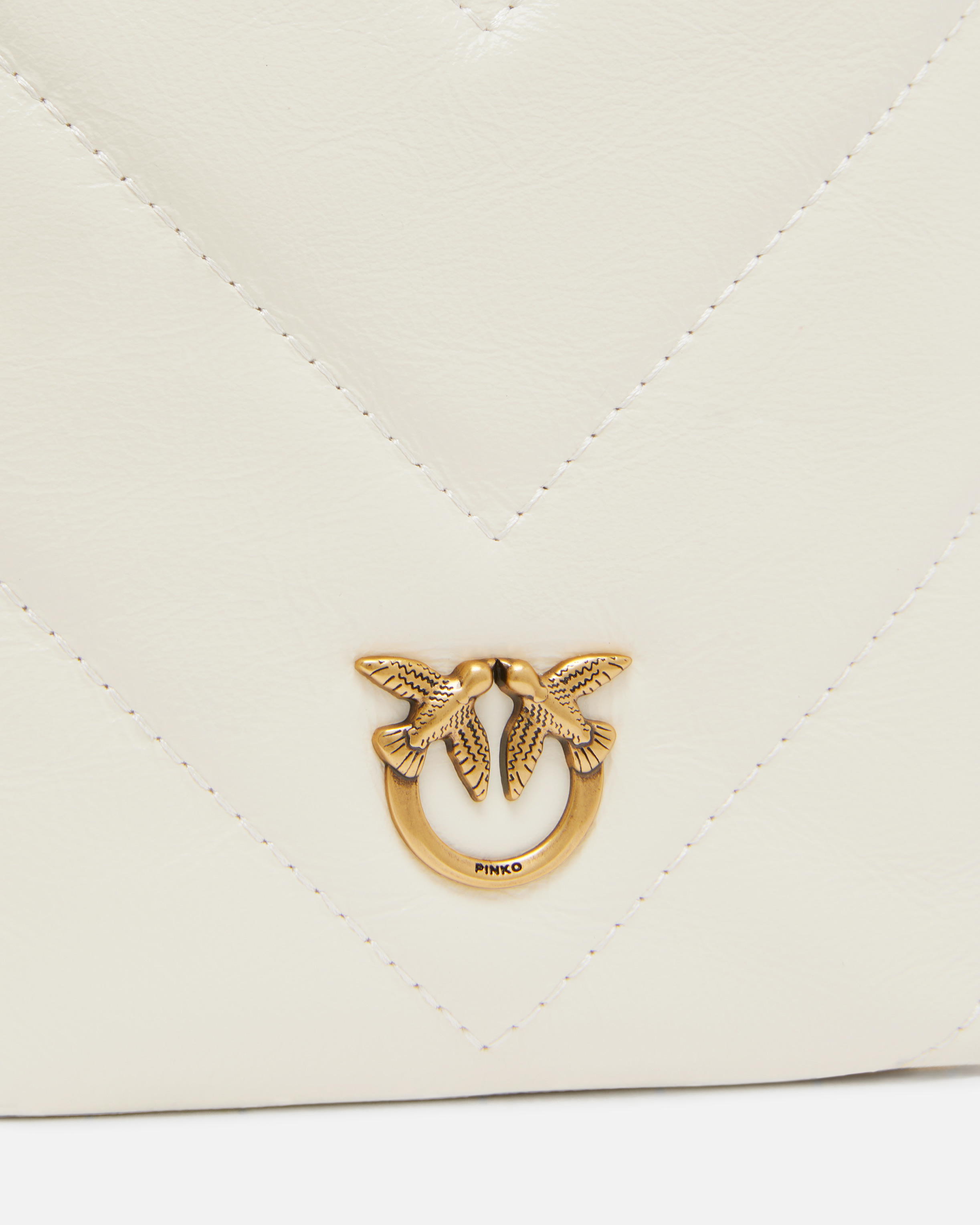 Funda bandolera para smartphone de piel chevrón 2