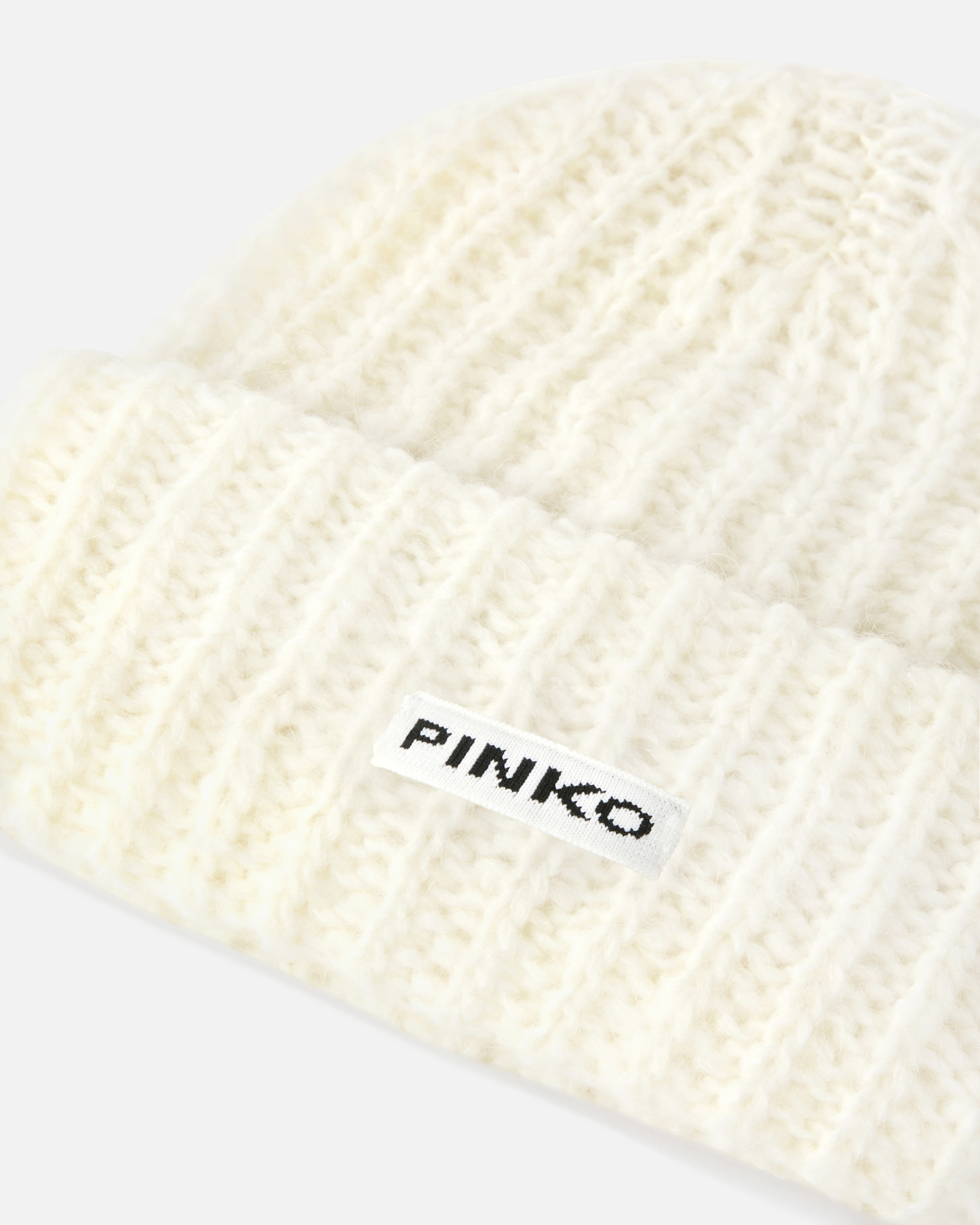 Mütze mit PINKO-Logo als Lettering 1