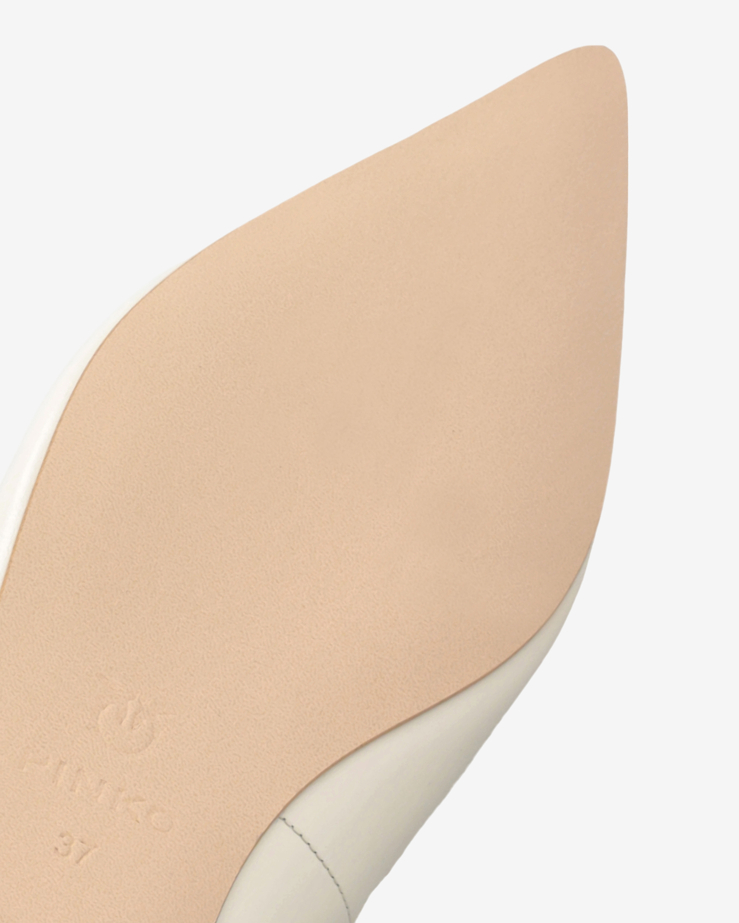 Балетки из кожи наппа с металлическим носком 8