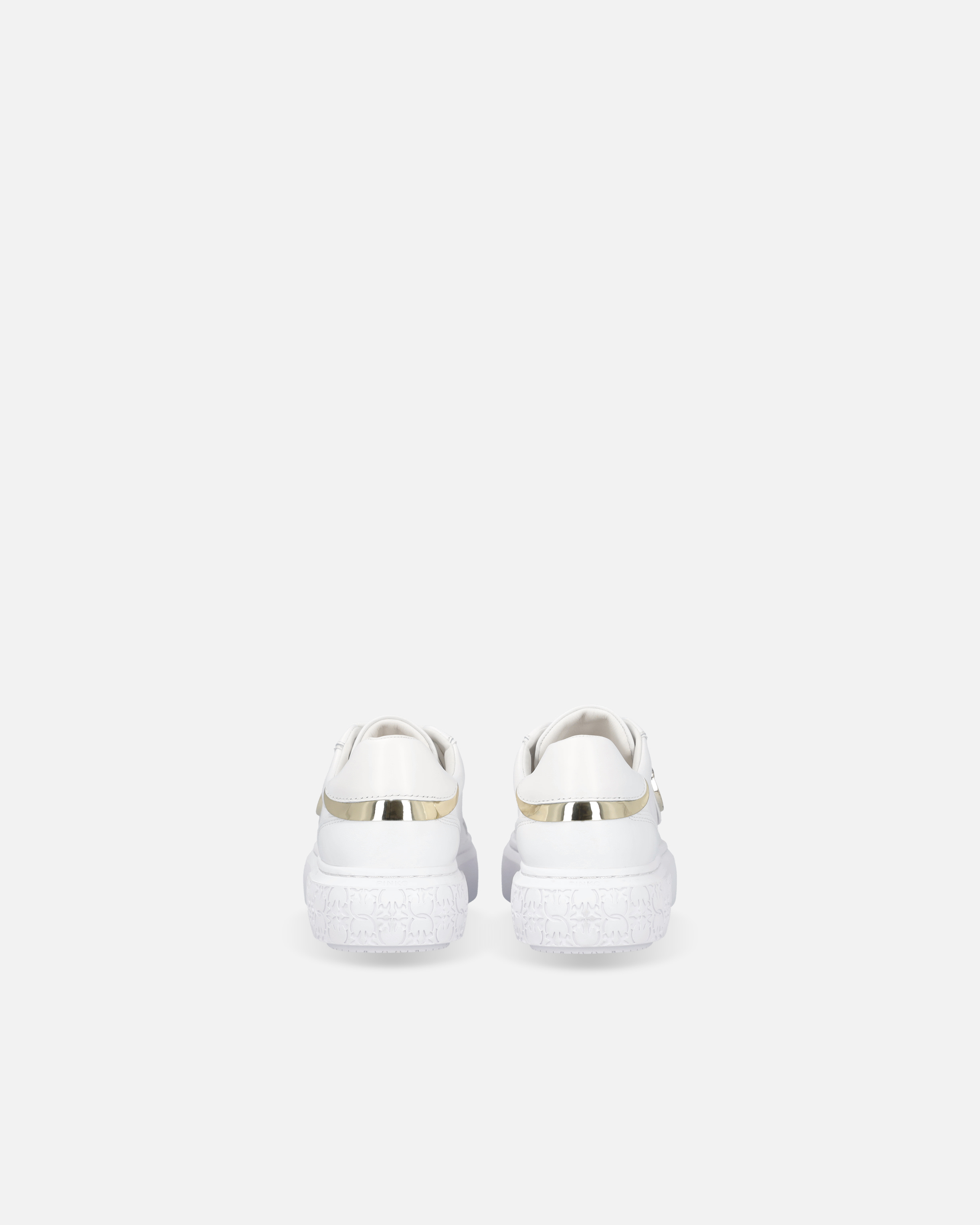 High-soled flatform sneakers with metal logo