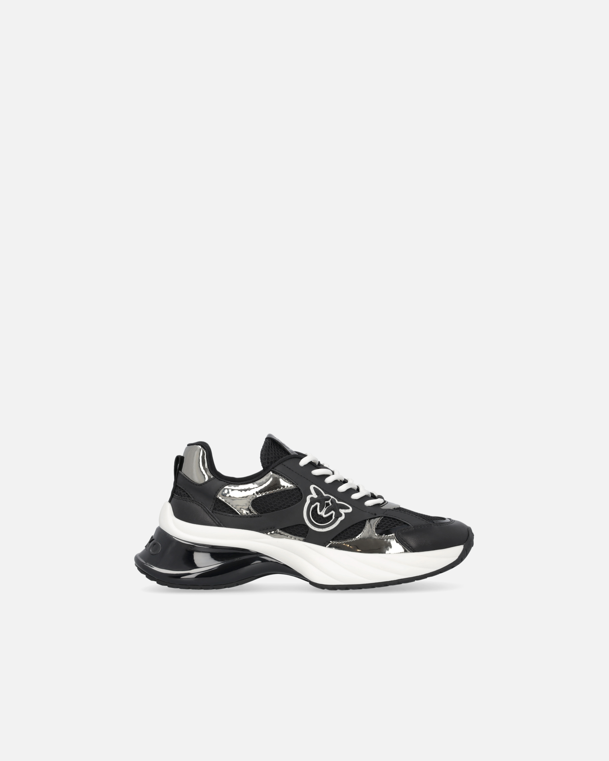 Pinko Logo-patch Round Toe Sneakers In Noir/canon De Fusil