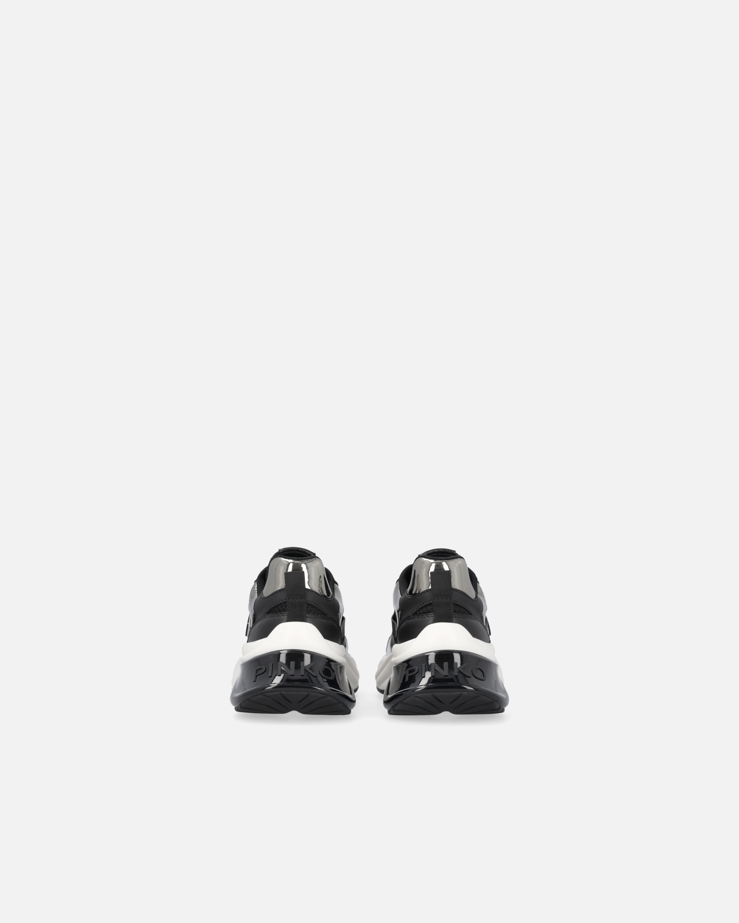 Pinko Logo-patch Round Toe Sneakers In Noir/canon De Fusil