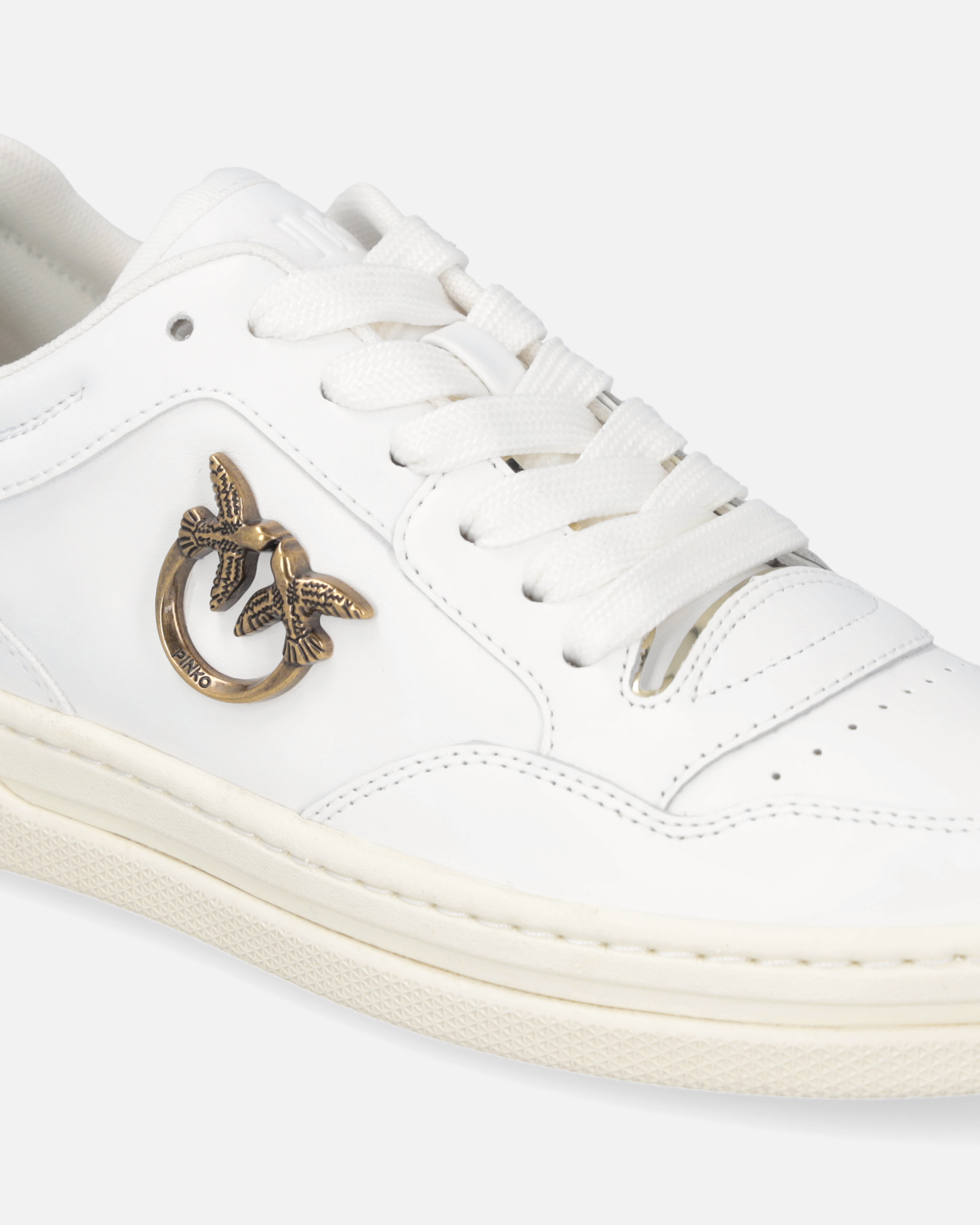 Sneakers with Love Birds logo plaque 3