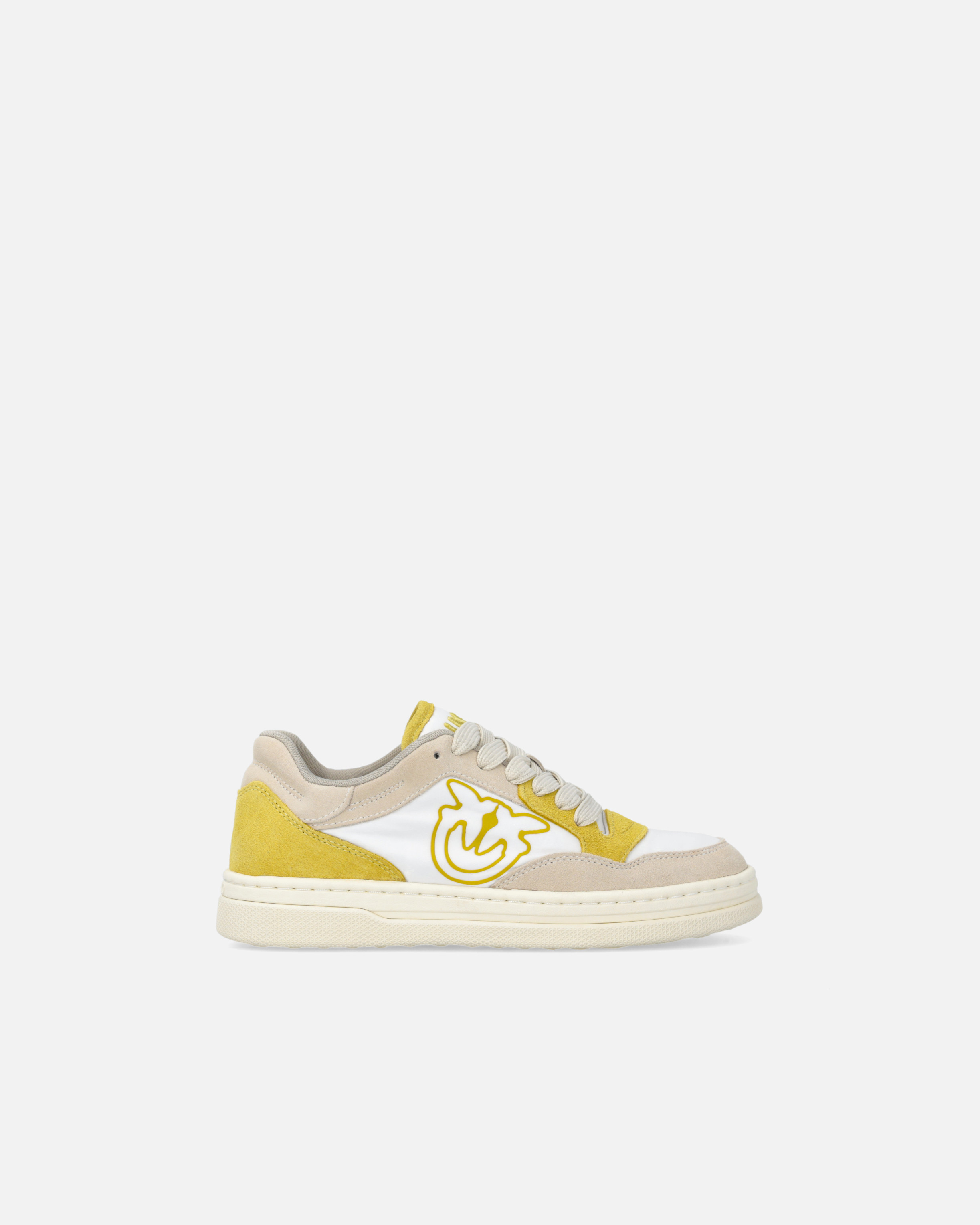 Flat leather sneakers with contrasting logo
