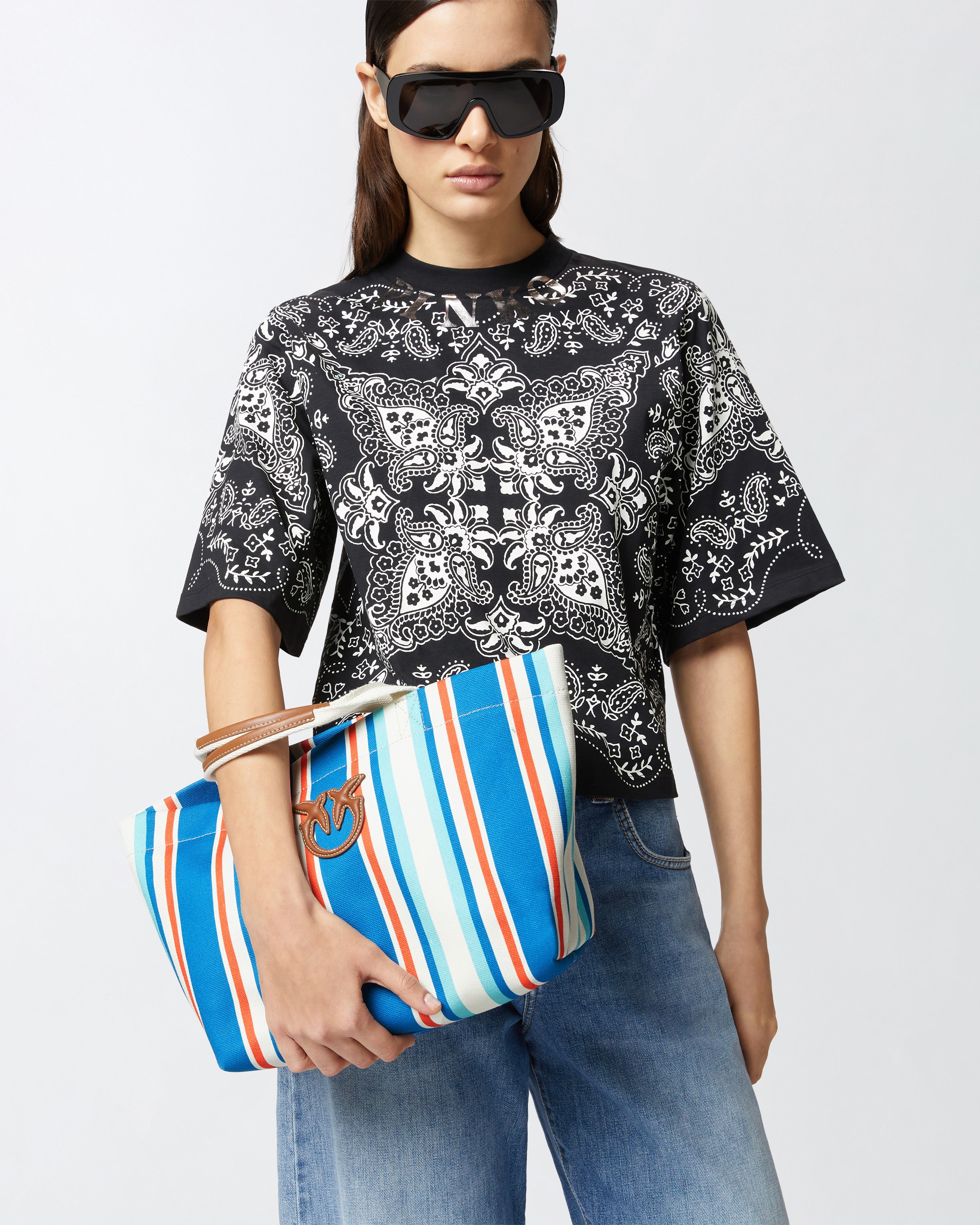 トートバッグ PINKO medium shopper bag in striped canvas Medium shopper bag in striped canvas PINKO → Shop Online