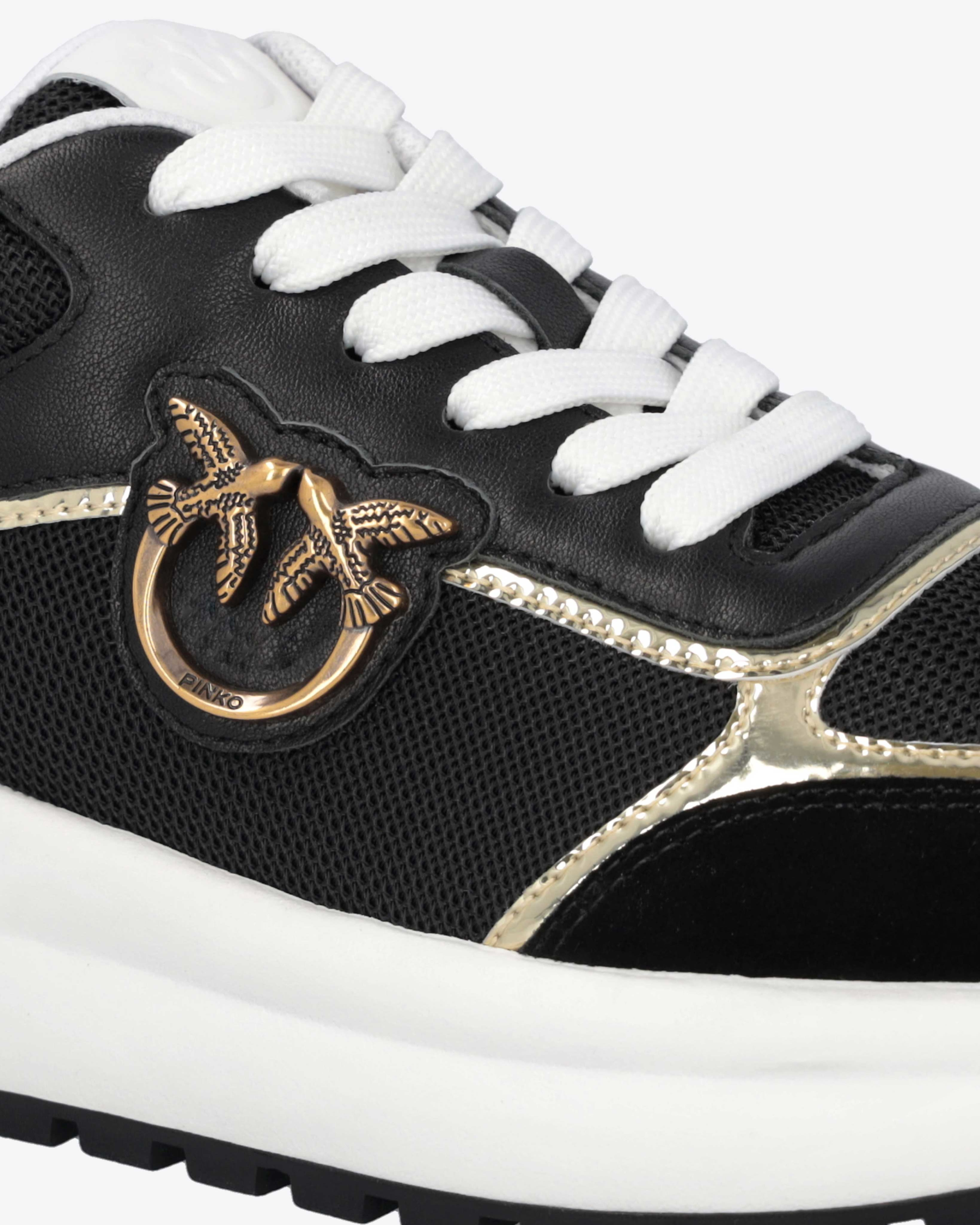 Sneakers with logo and mirror finish details