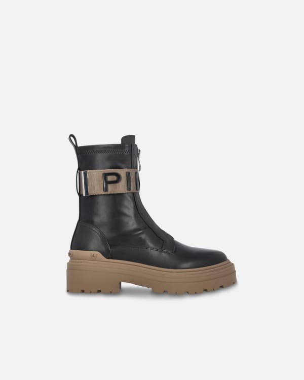 Combat boots with ribbon laces online