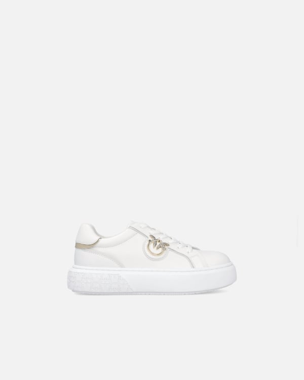 High-soled flatform sneakers with metal logo