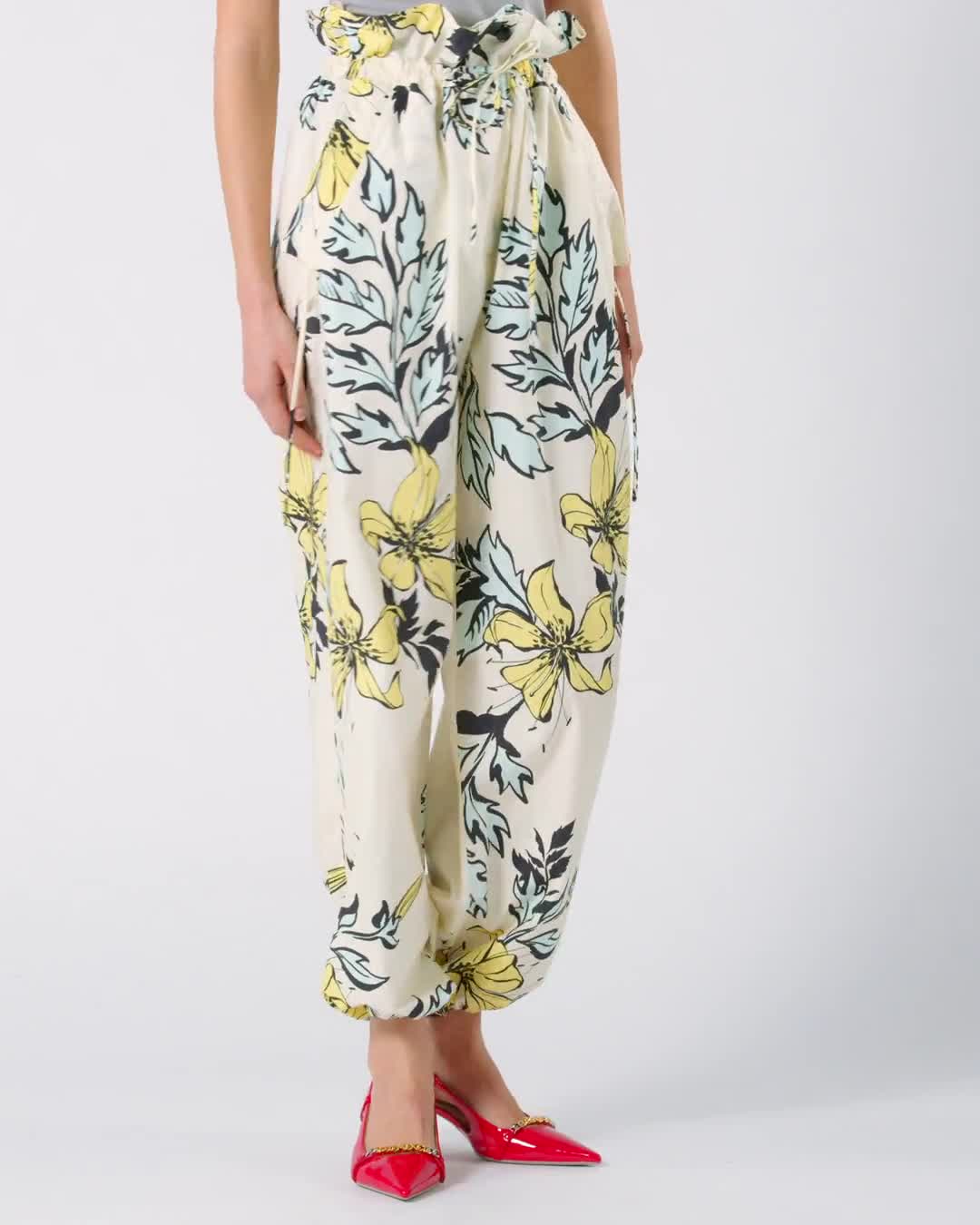 パンツ Pinko Poitiers Floral-Print Trousers Pinko Poitiers Floral-print Trousers In Black | ModeSens