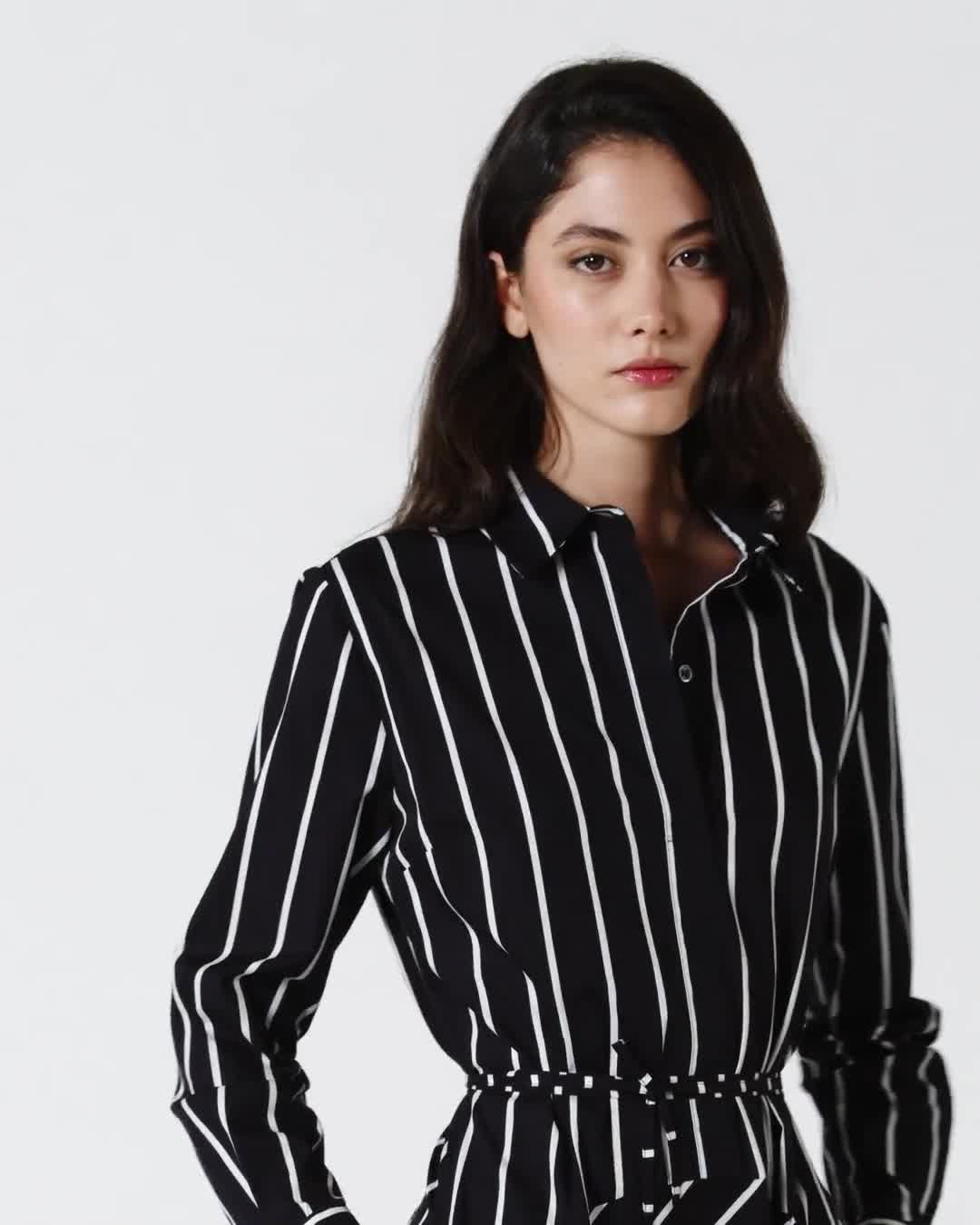 ❣️オシャレme ZIG ZAG PLEATSトップス　BLACK ❣️オシャレme ZIG ZAG PLEATSトップス BLACK 日本最大の