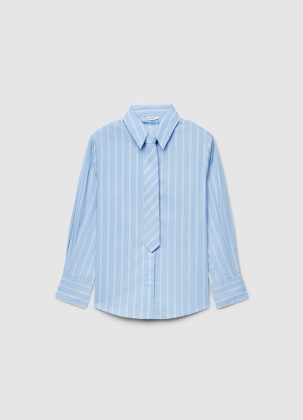 Camicia a righe con cravatta