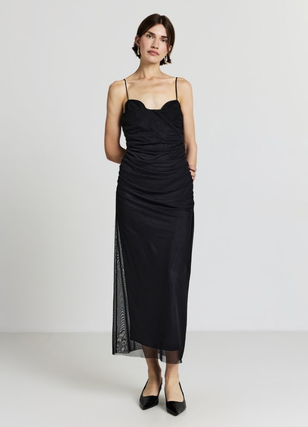 Abito lungo in tulle