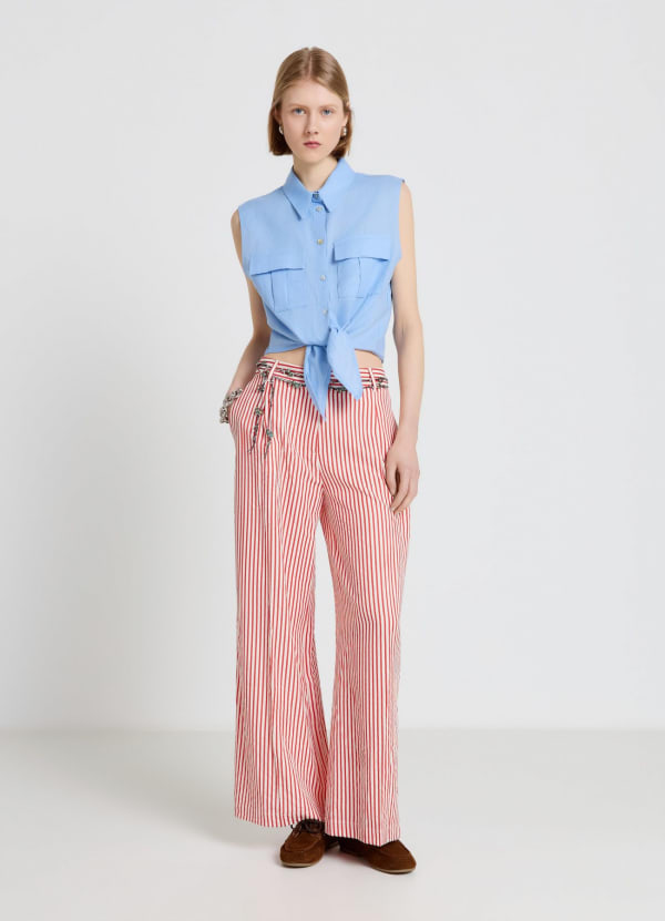 Camicia smanicata in misto lino con nodo