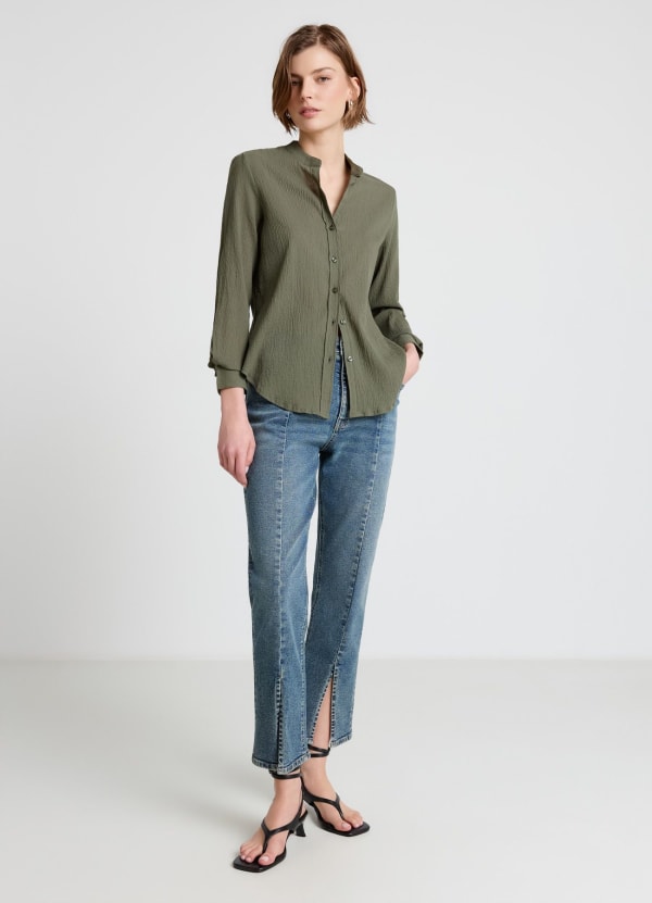 Camicia con collo alla coreana e bottoni